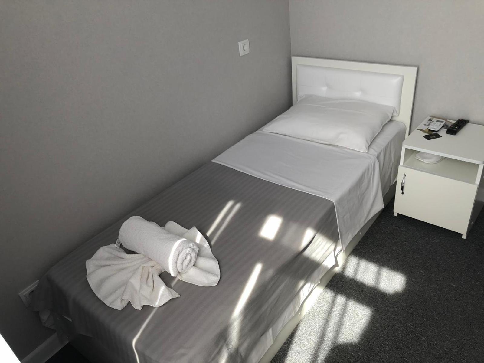 Single Room with Balcony photo 2