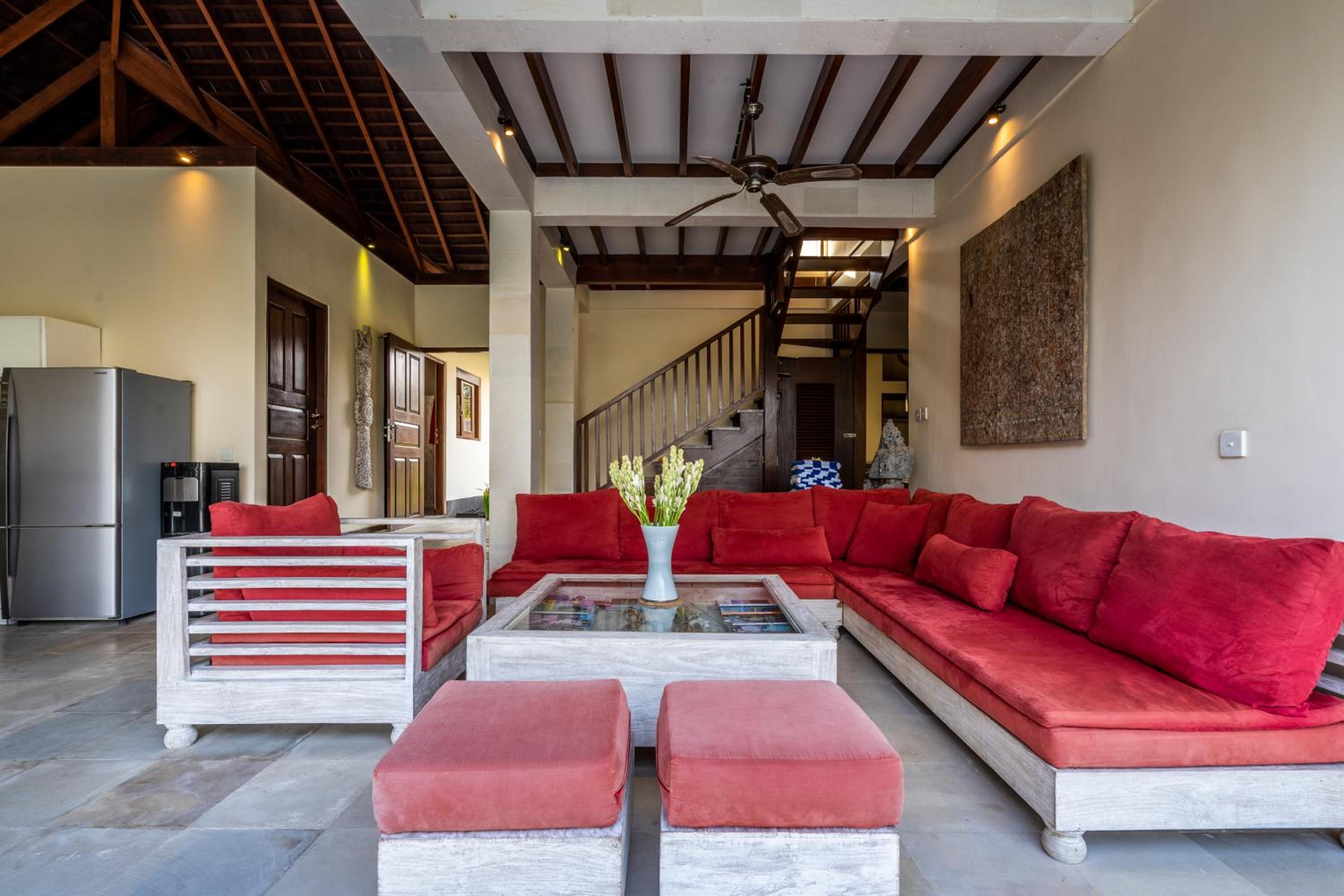 Three-Bedroom Villa photo 1
