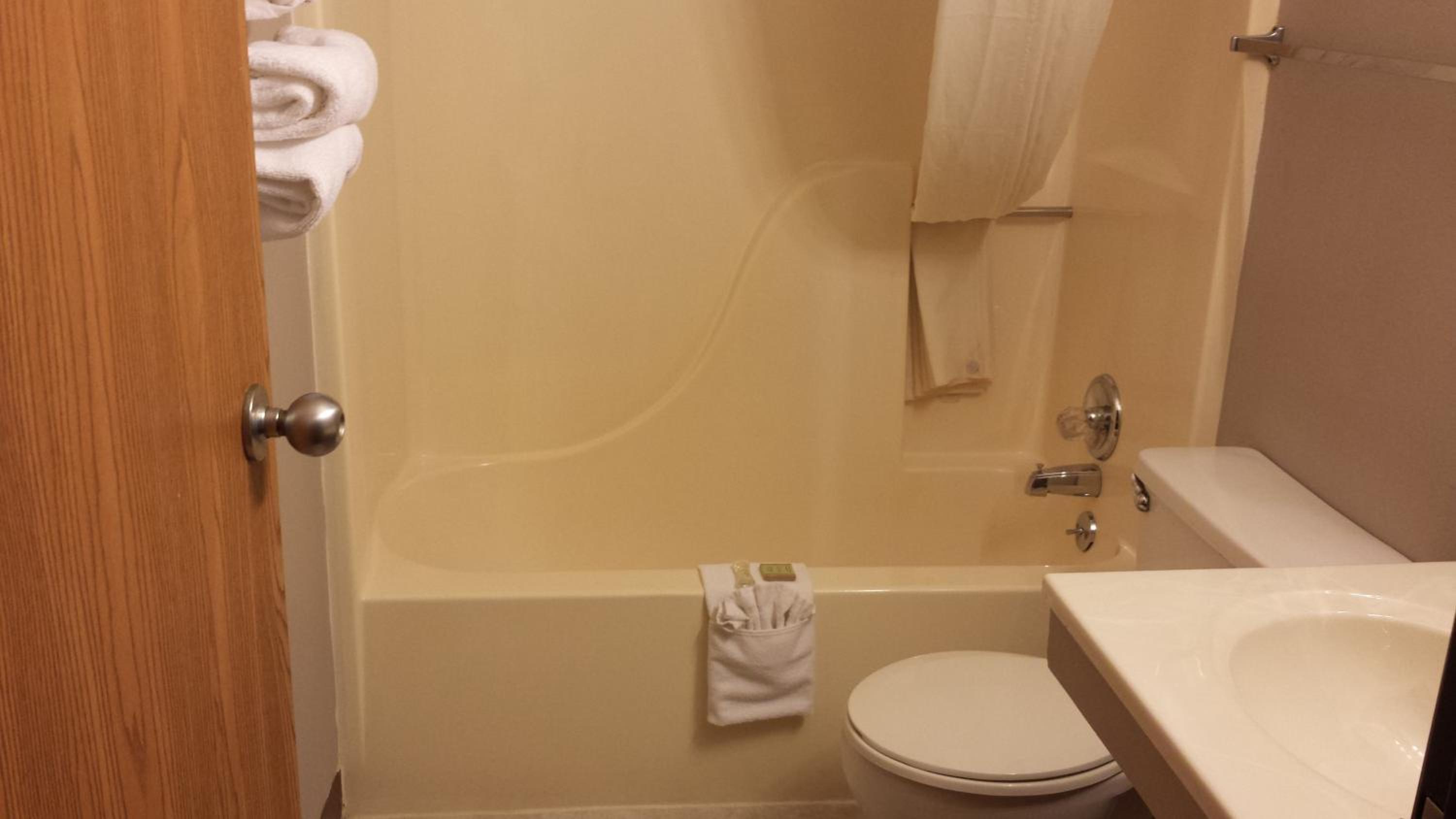 King Room- Non-Smoking - Photo 3