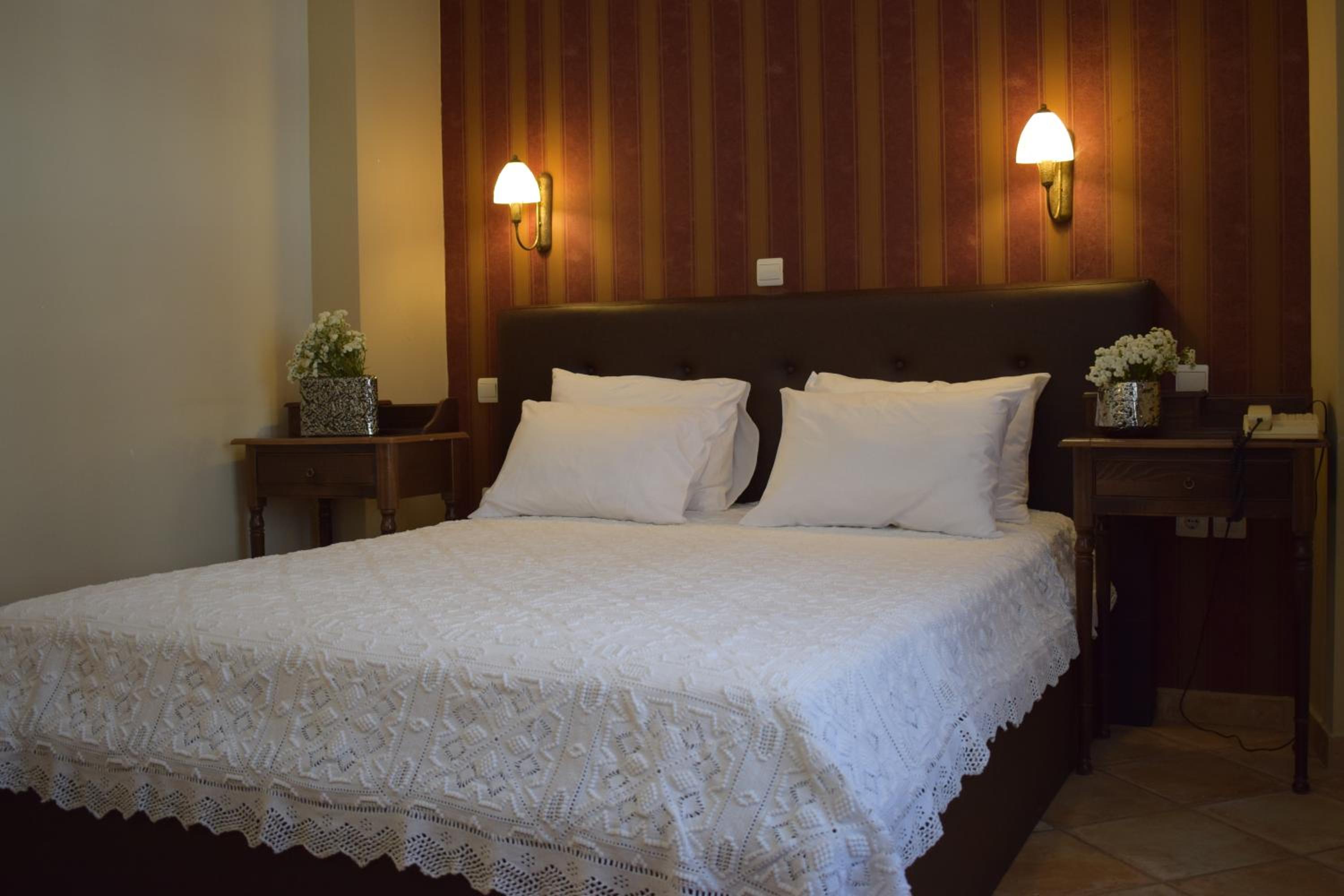 Two-Bedroom Suite - Photo 5