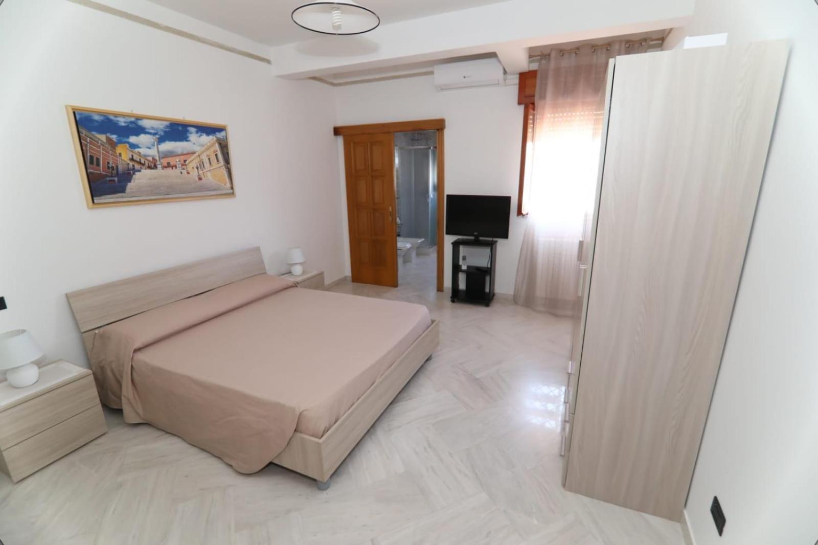 Quadruple Room with Private Bathroom - Photo 1