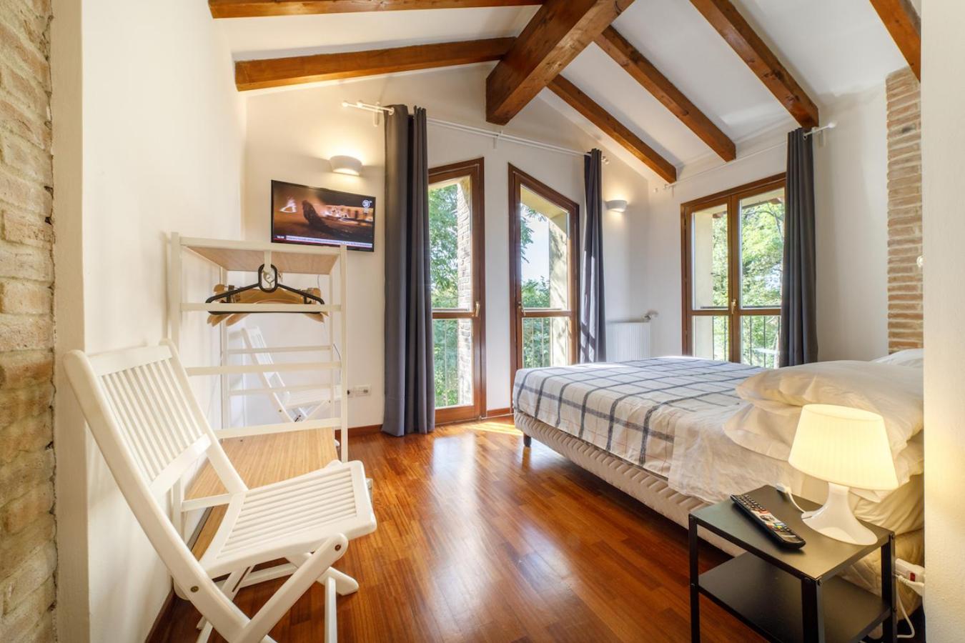 Two-Bedroom Apartment - Photo 4