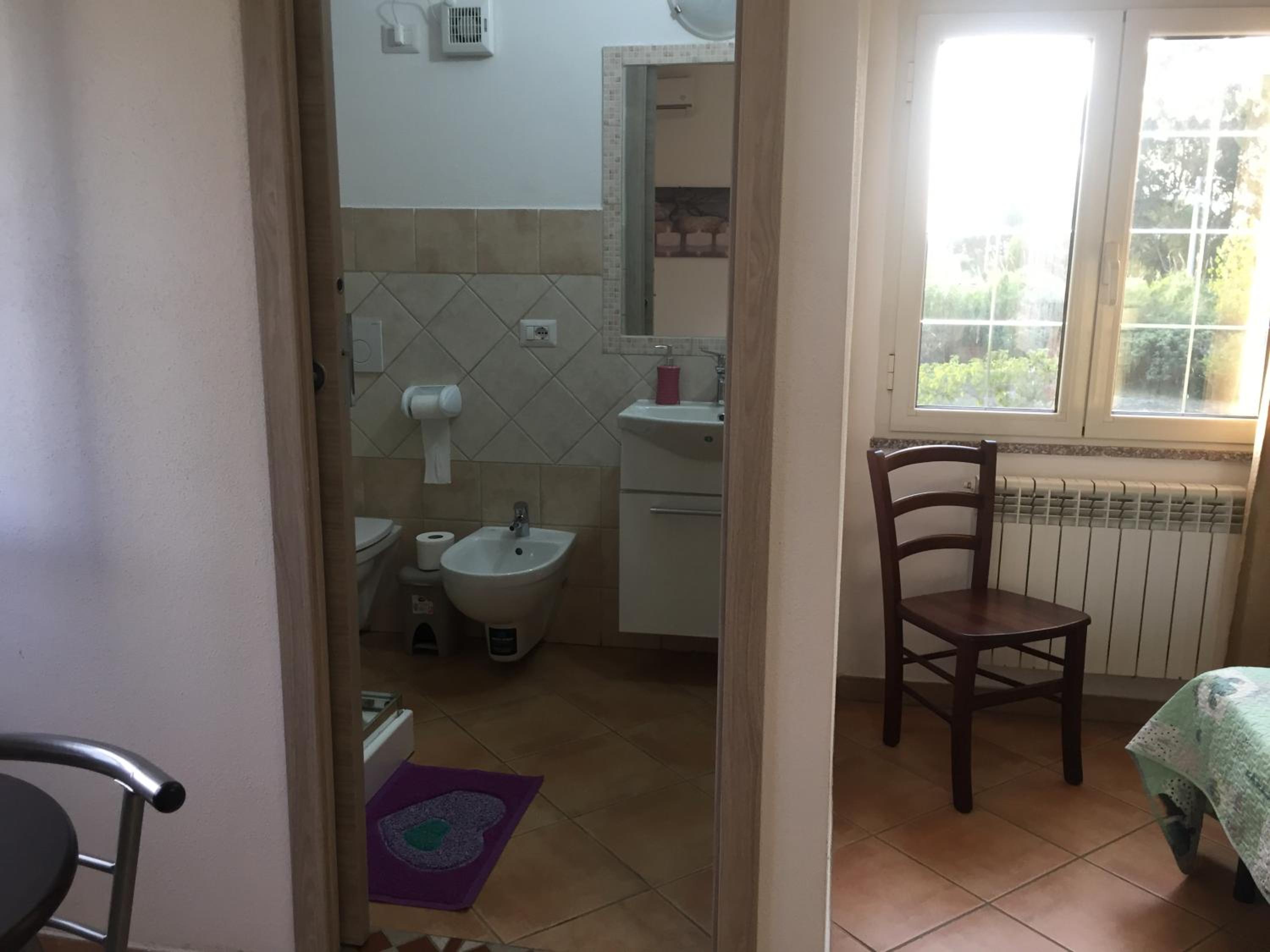 Deluxe Room - Photo 18