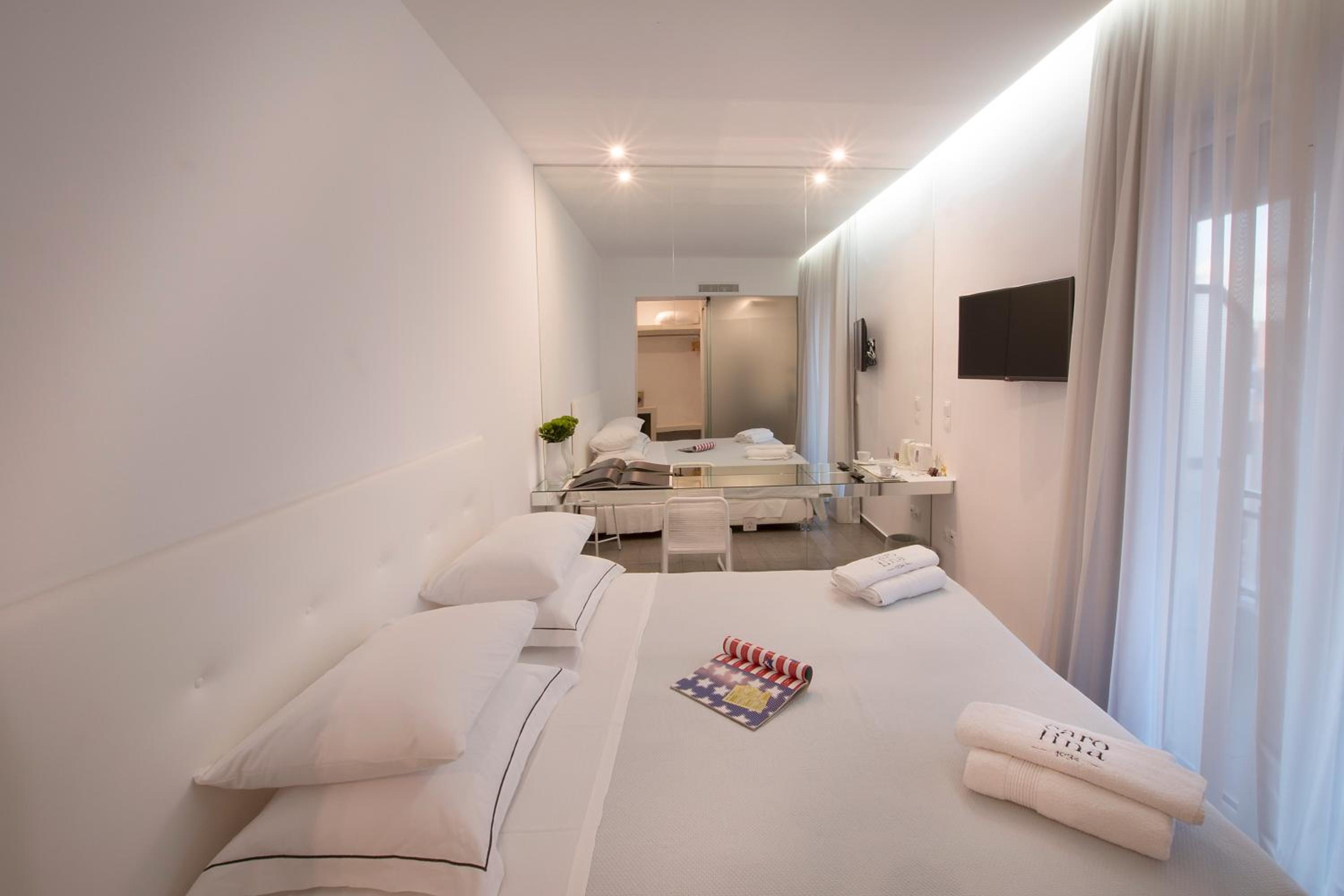 Deluxe Double or Twin Room photo 1