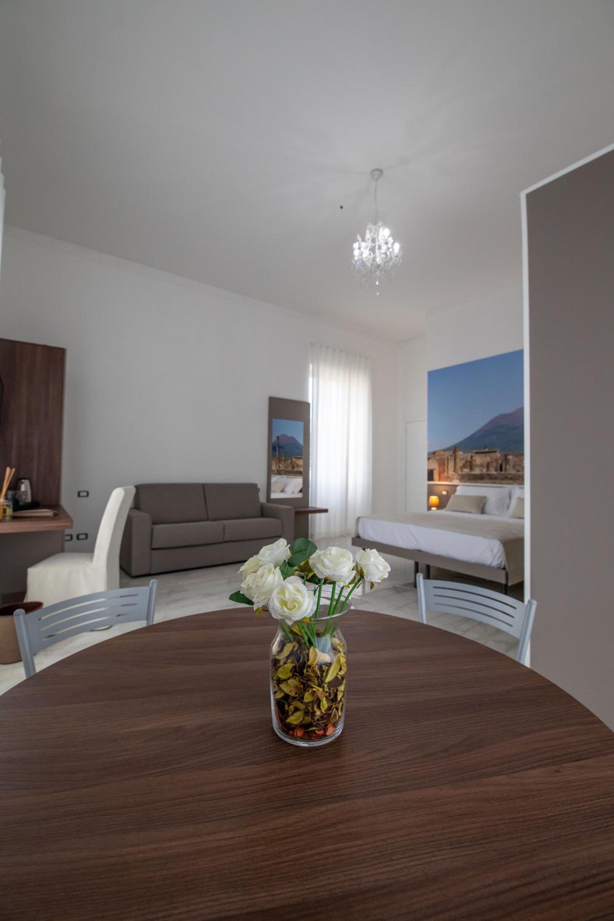Quadruple Room - Photo 22