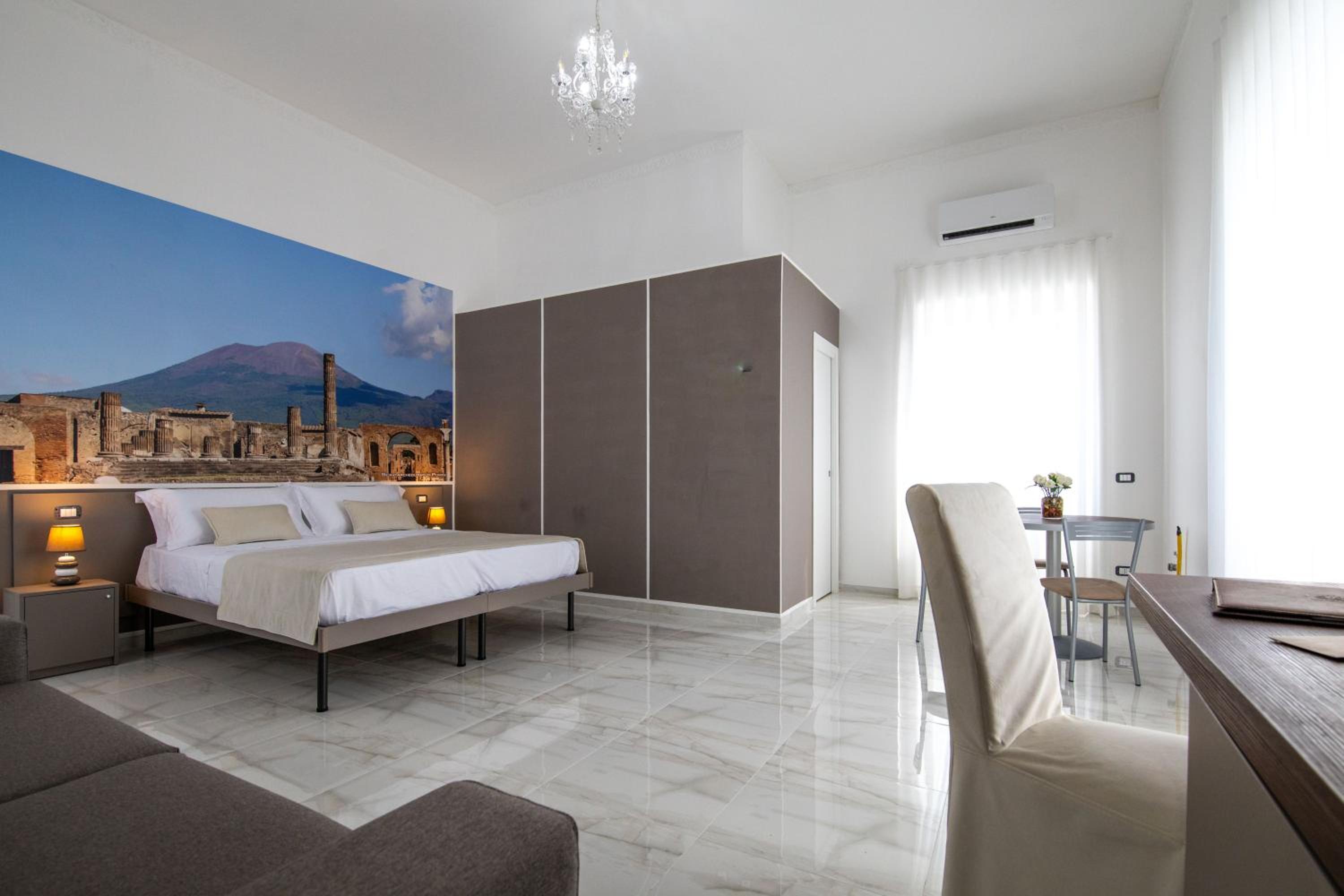 Quadruple Room - Photo 21