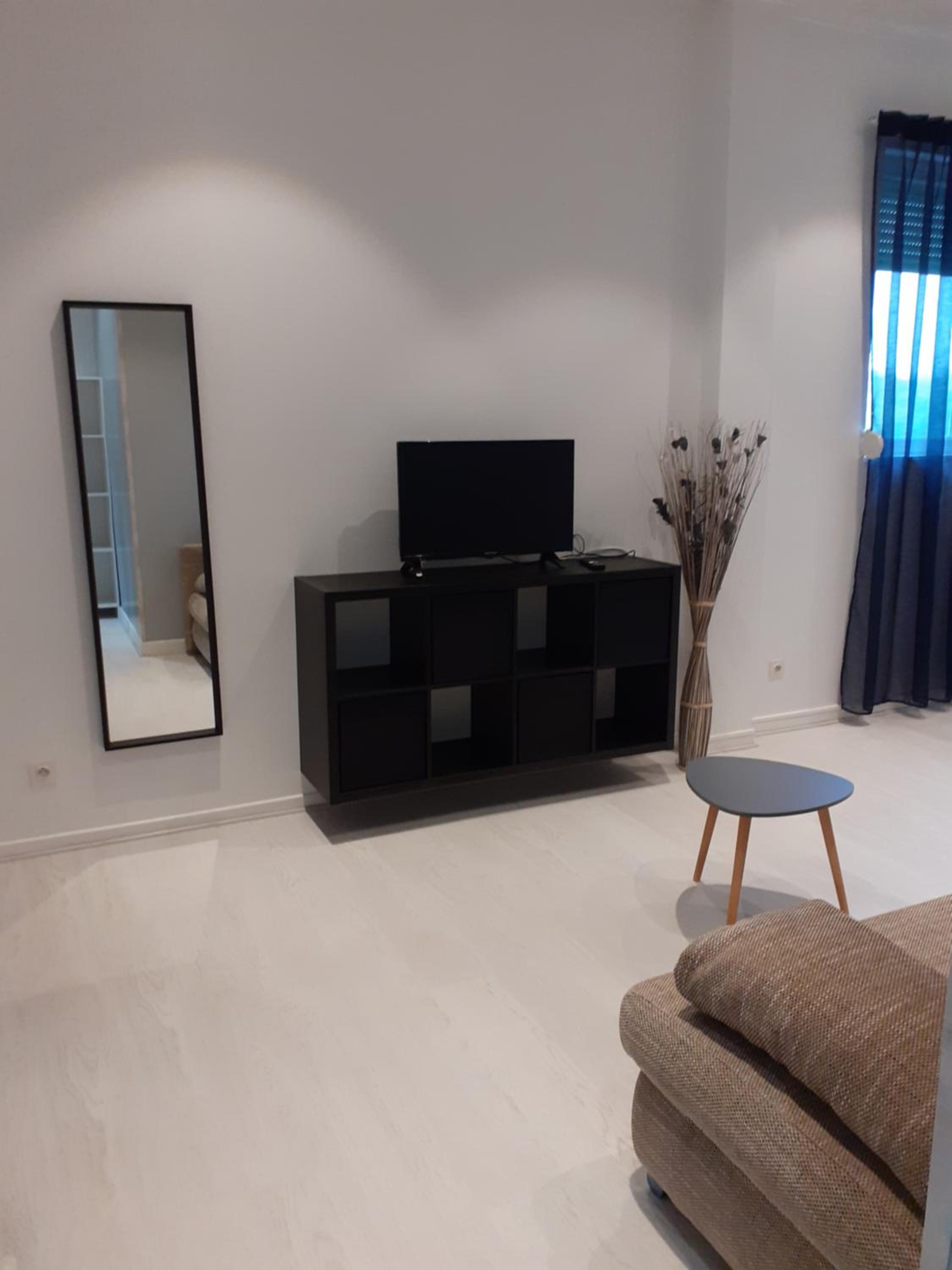 One-Bedroom Suite - Photo 8