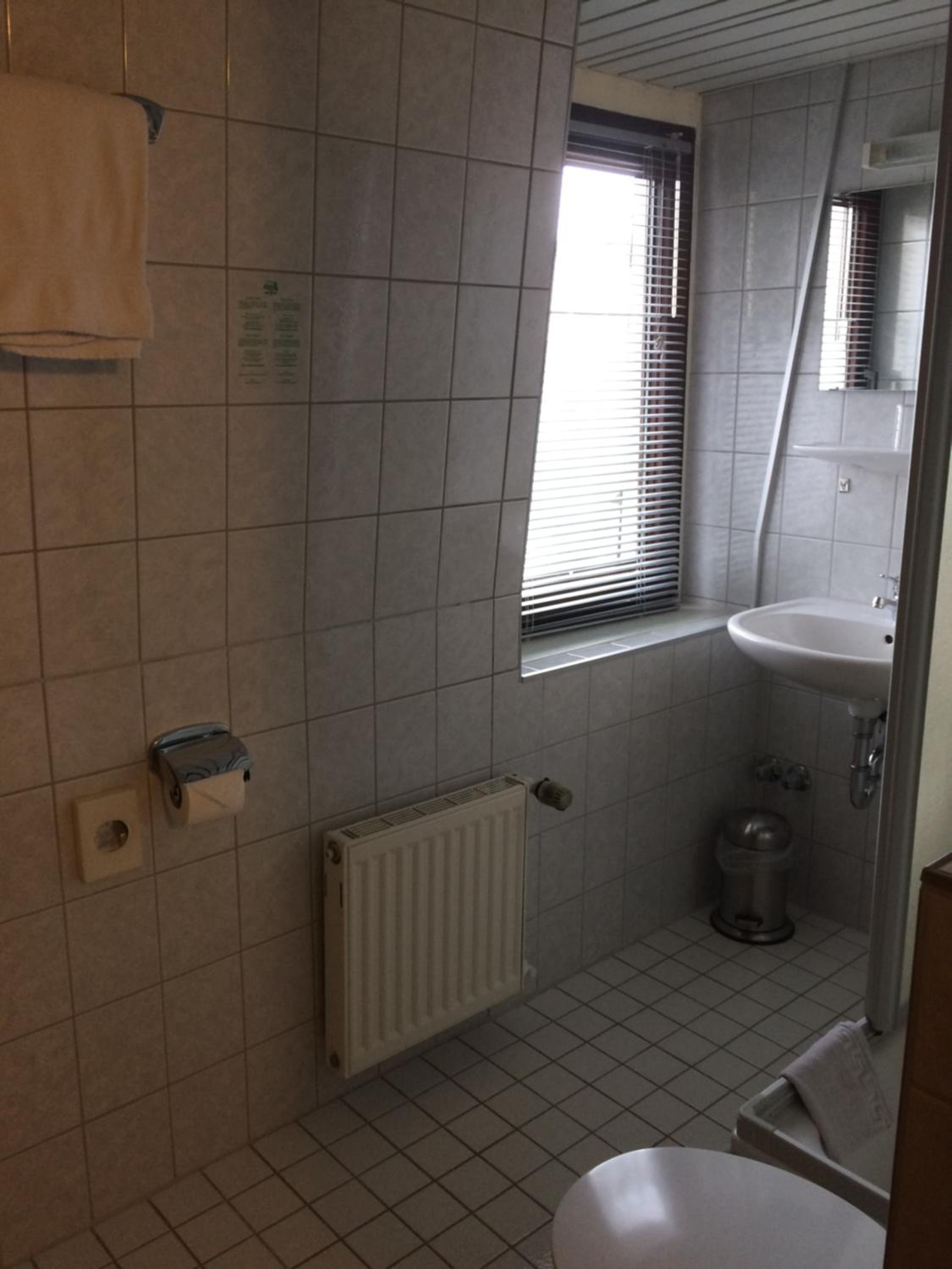 Double Room with Private Bathroom photo 3