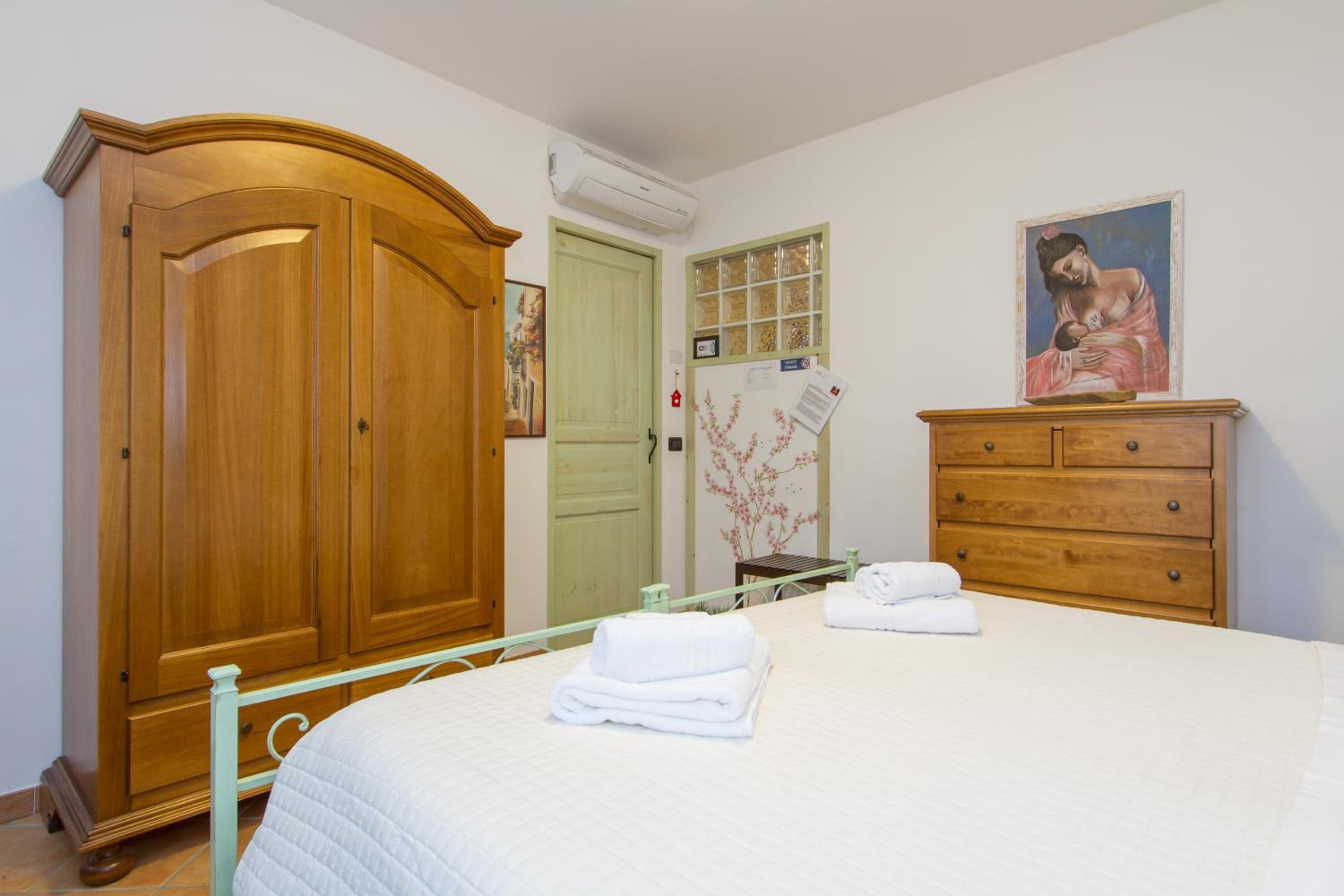 Double or Twin Room with Bathroom