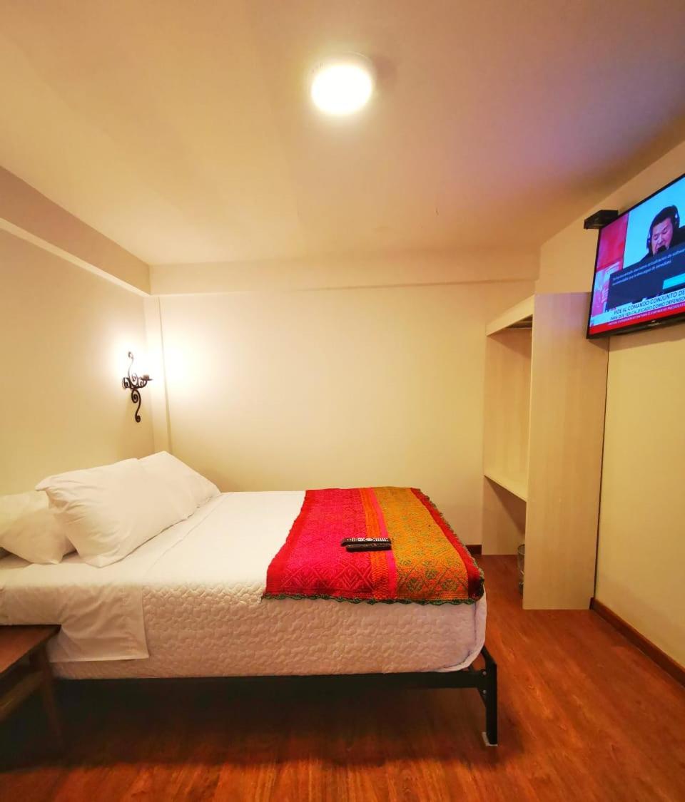 Double Room with Private External Bathroom photo 3