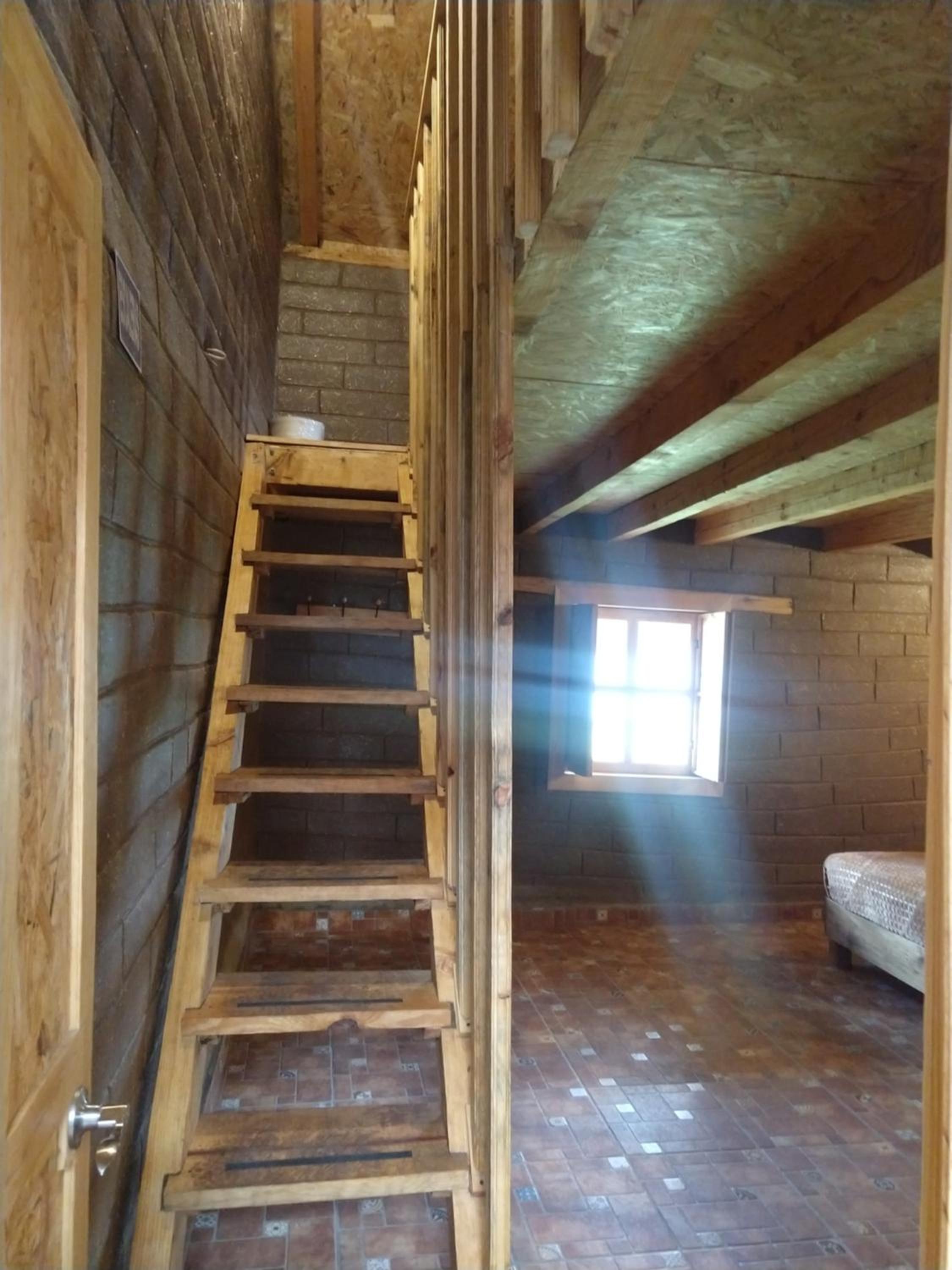 Quadruple Room with Private Bathroom - Photo 4