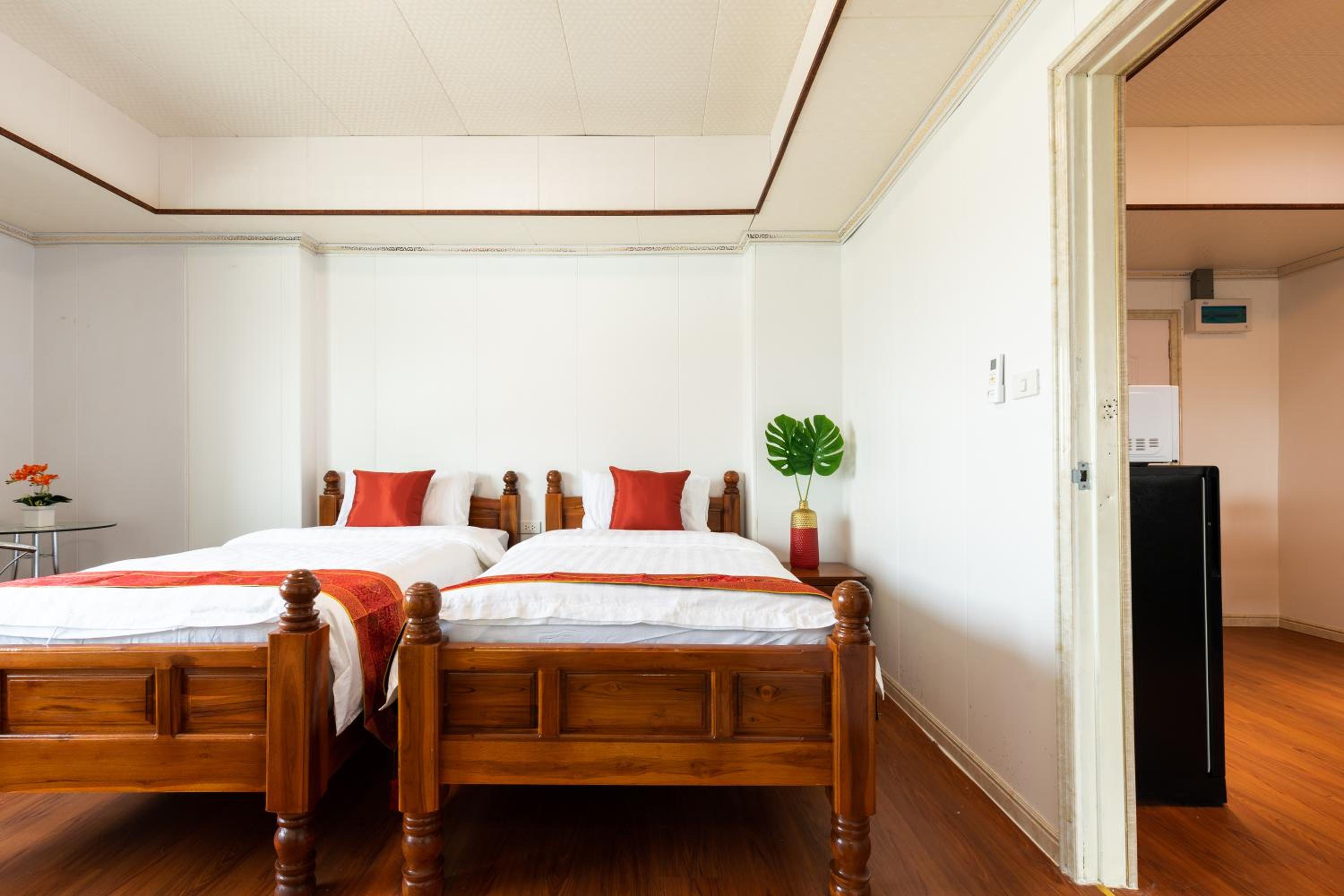 Double Room with Private Bathroom photo 2