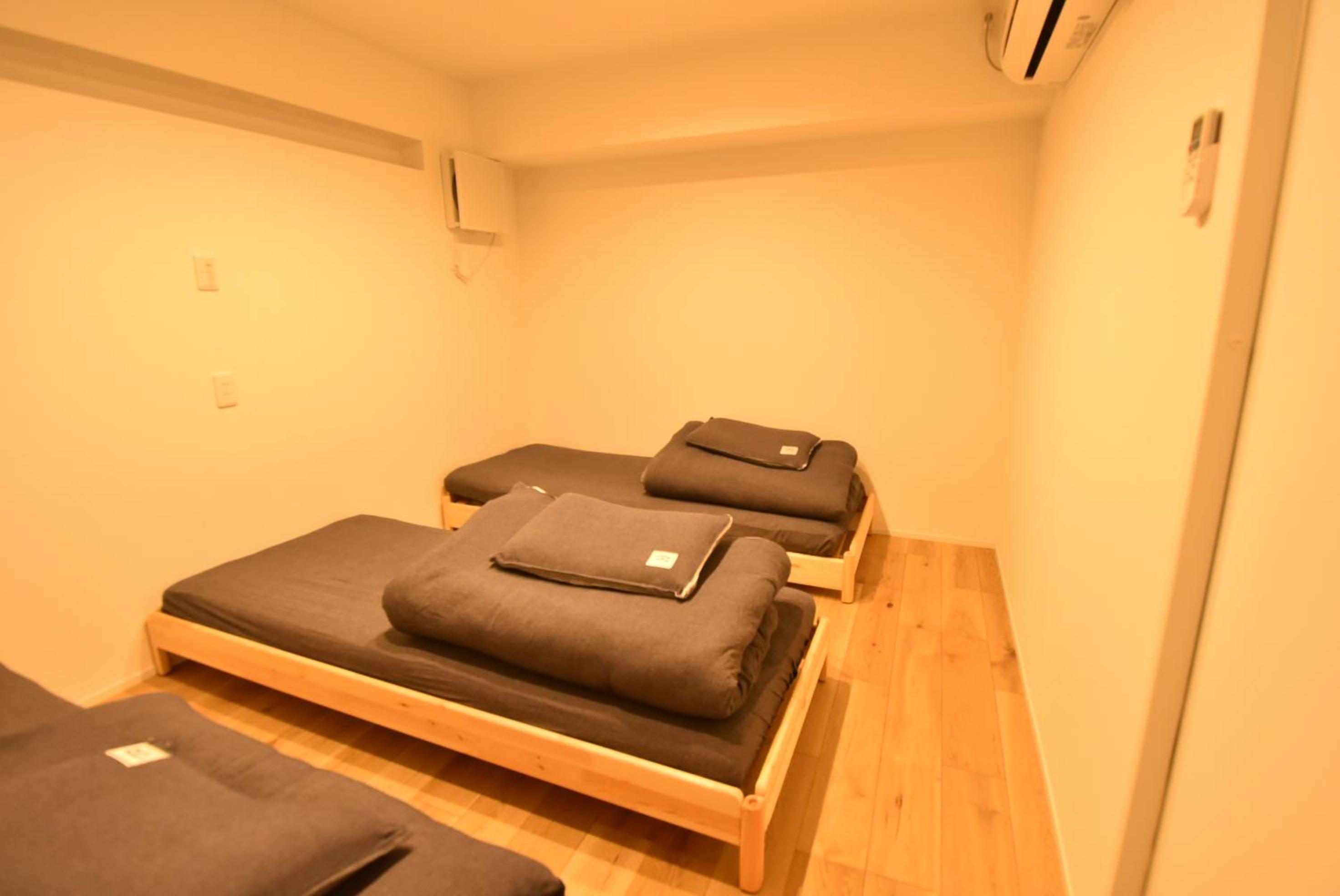 Family Room with Private Bathroom photo 1