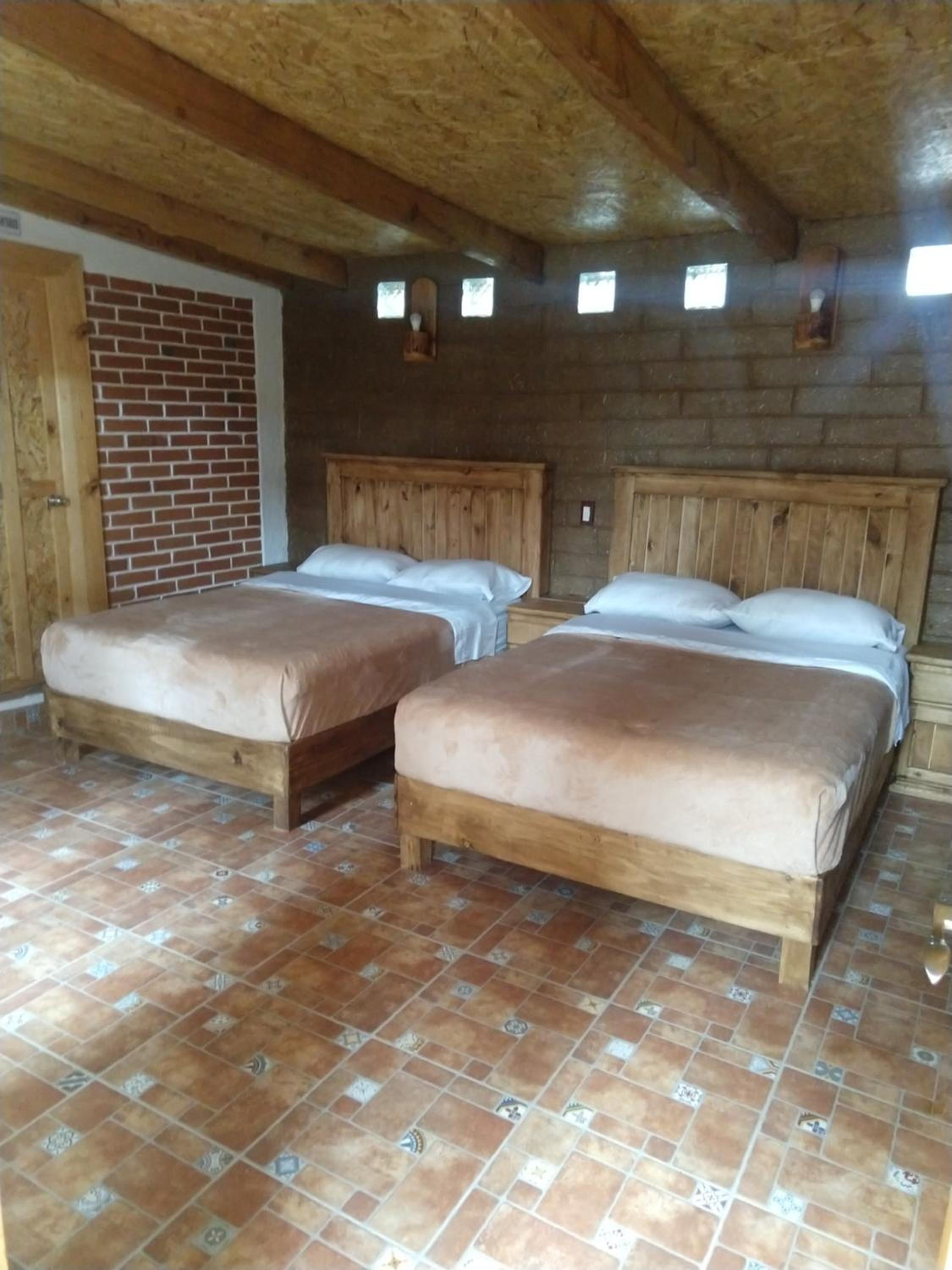 Double Room with Two Double Beds - Photo 8