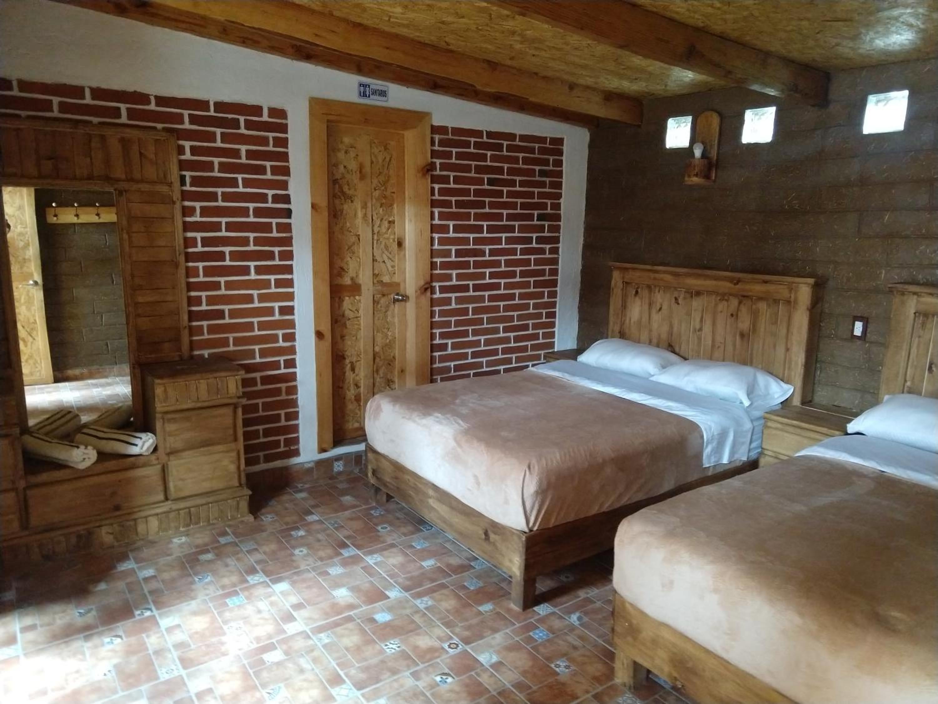 Double Room with Two Double Beds - Photo 7