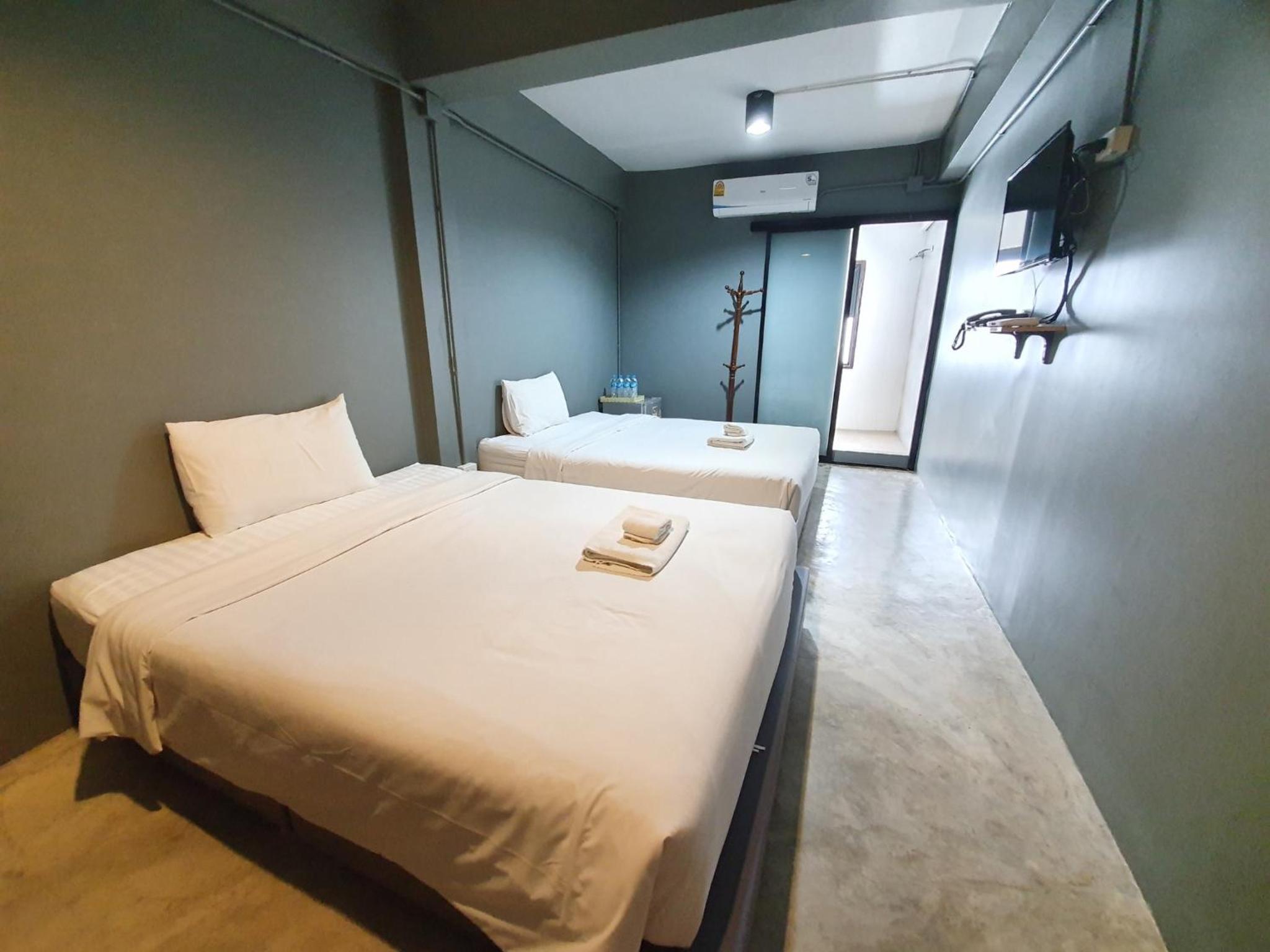 Large Double or Twin Room - Photo 4