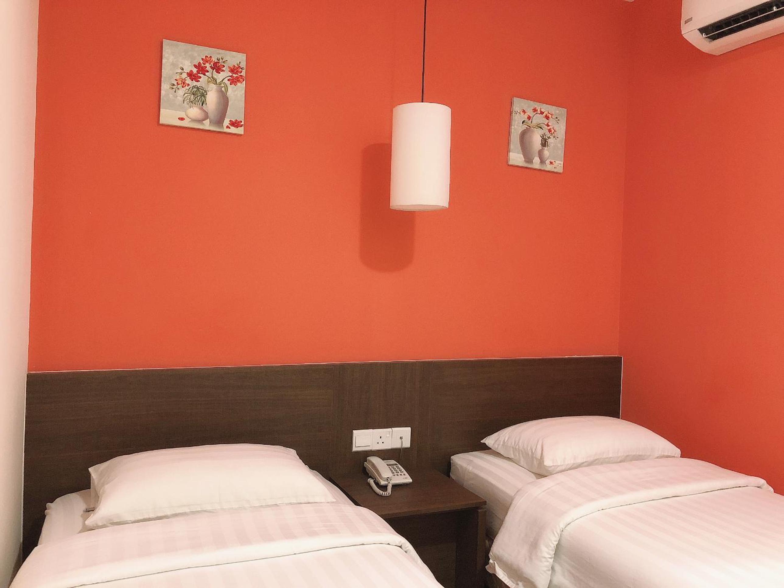 Standard Twin Room