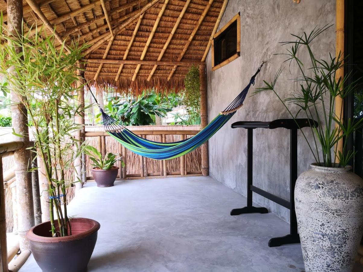 Bungalow - Beach Front - Photo 6