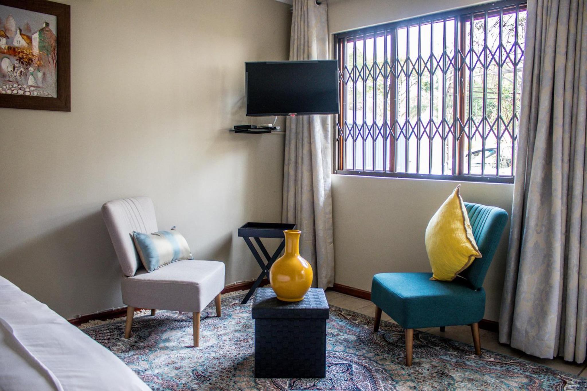 Deluxe King Room - Photo 1