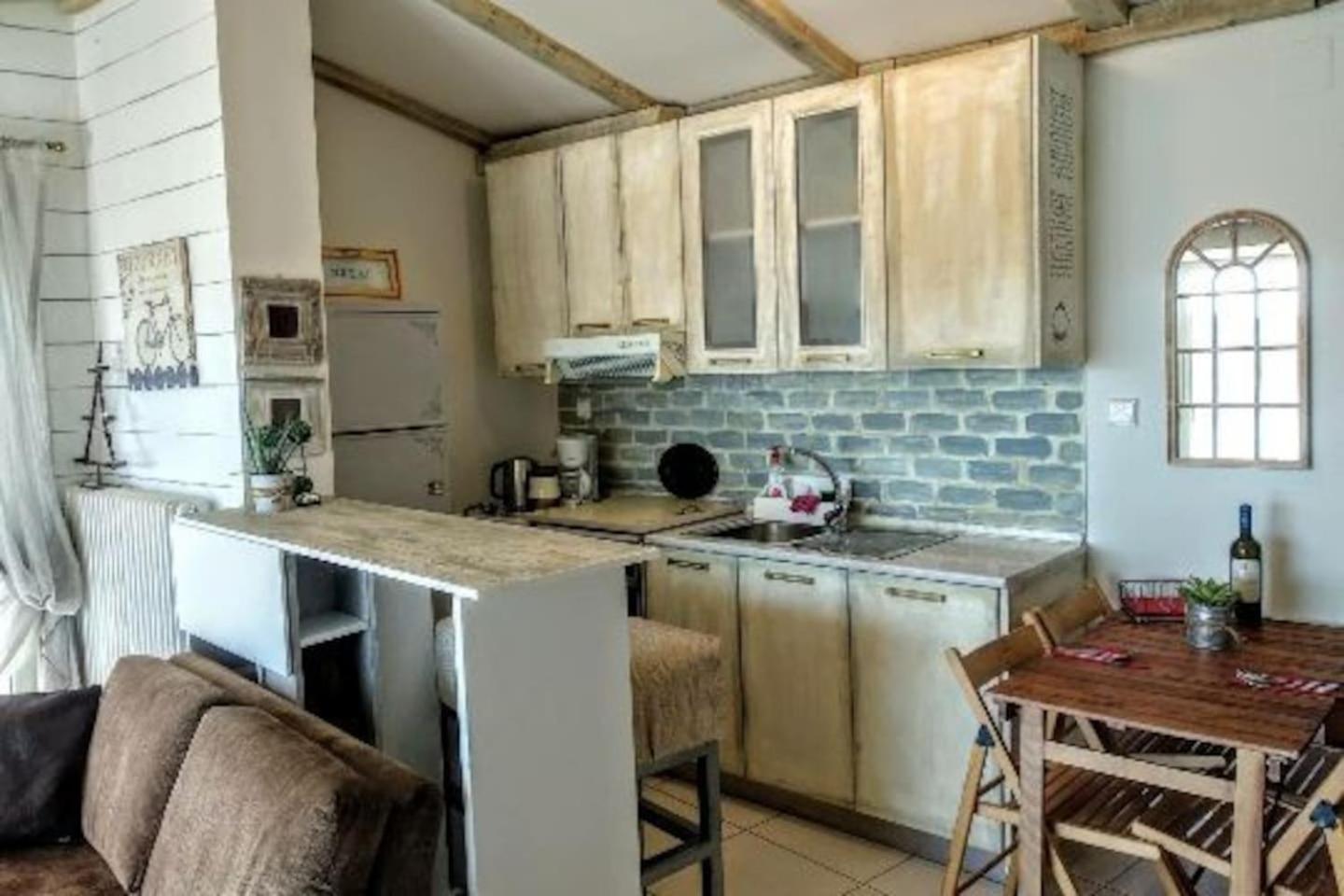 Apartment With Lake View photo 3