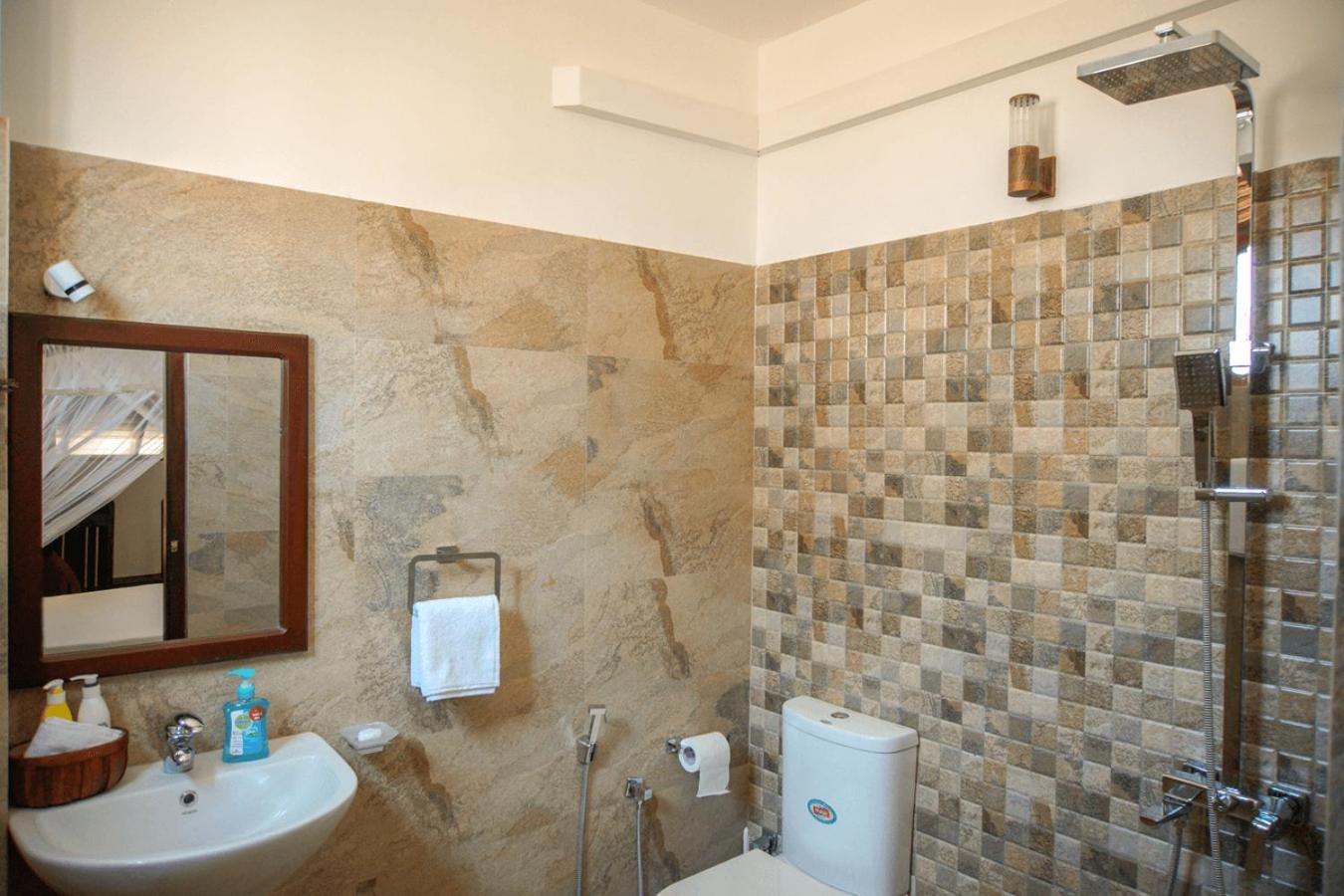Deluxe Family Room - Photo 2