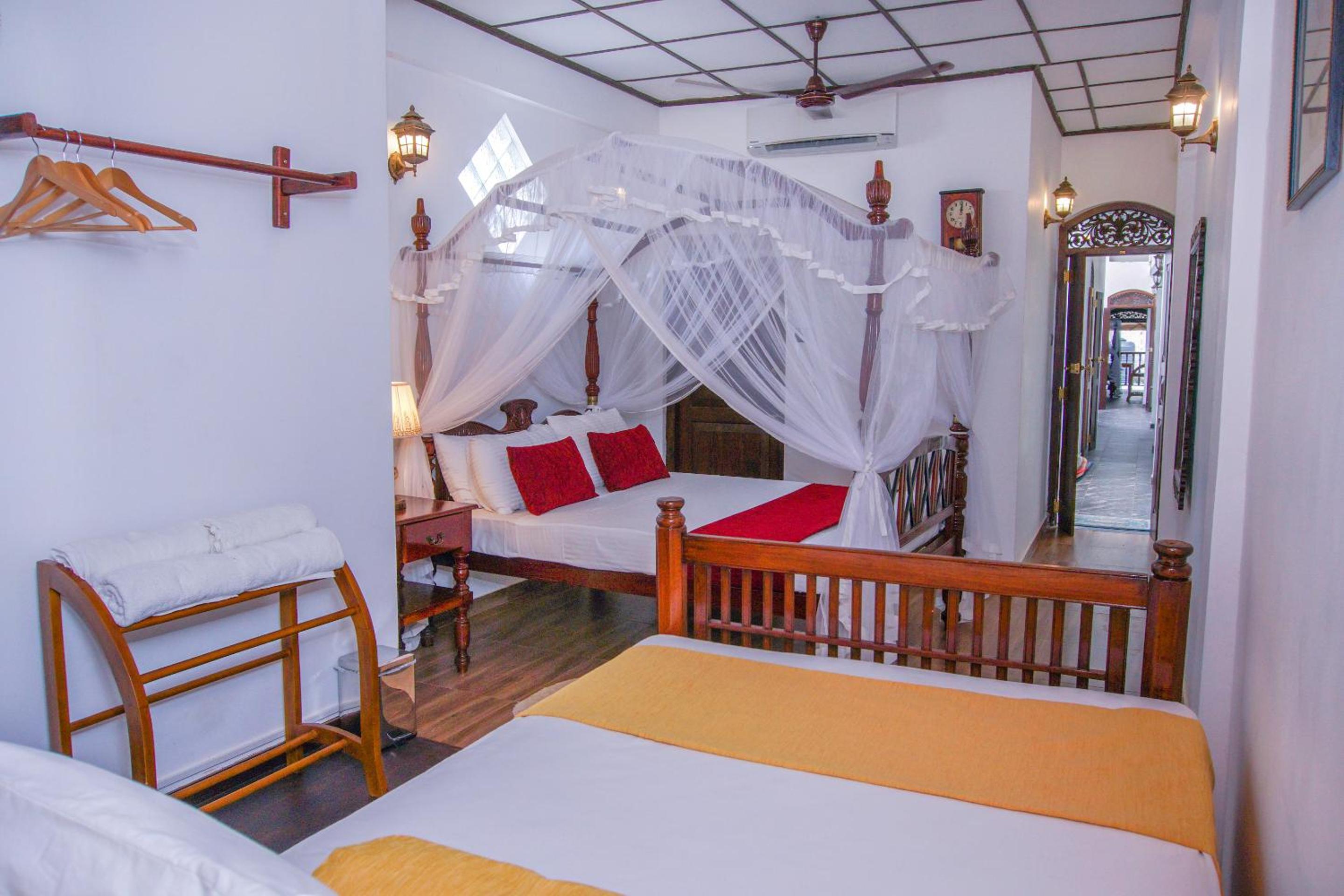 Deluxe Family Room - Photo 1