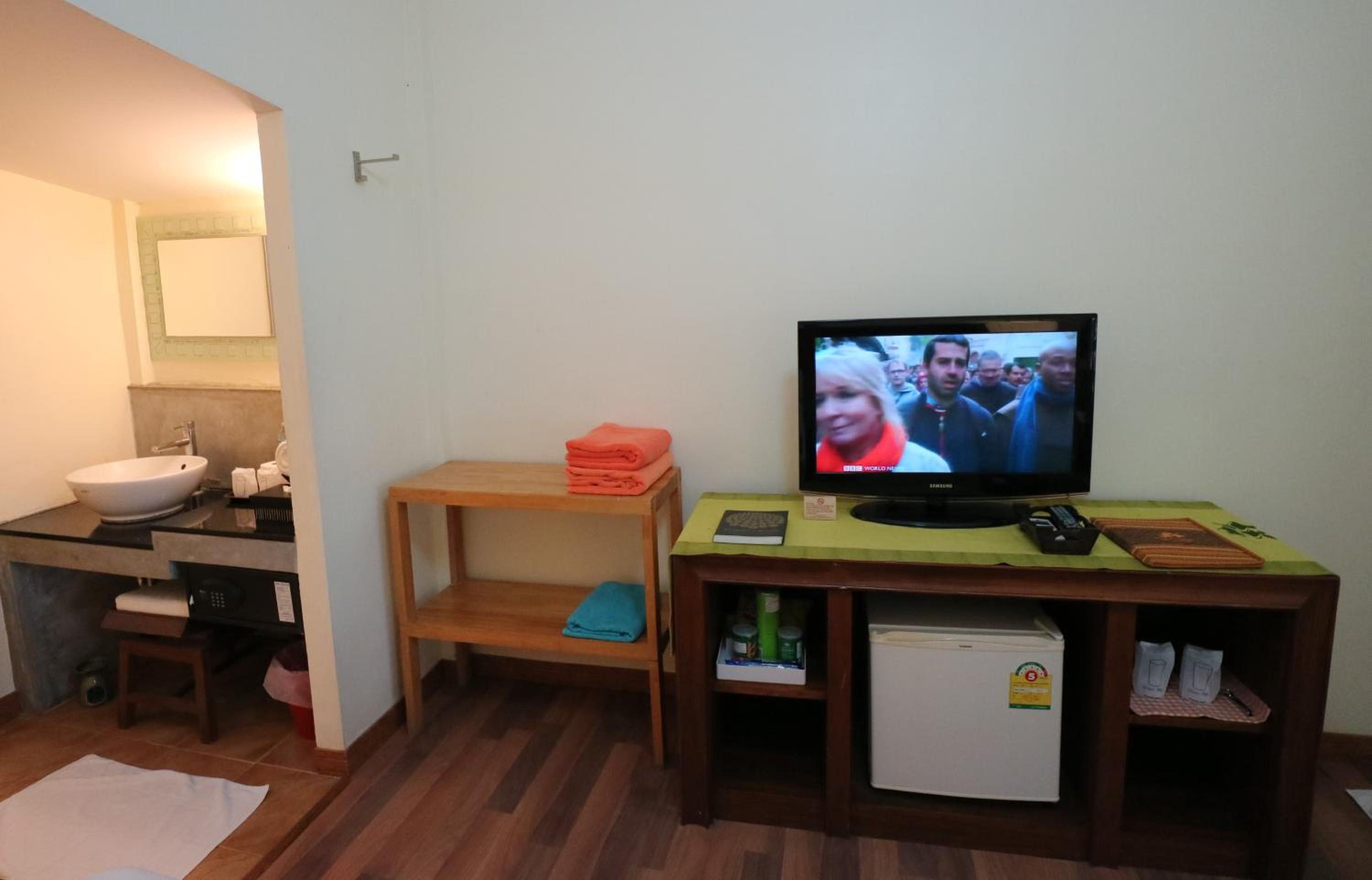 Doppel- oder Zweibettzimmer mit Gartenblick