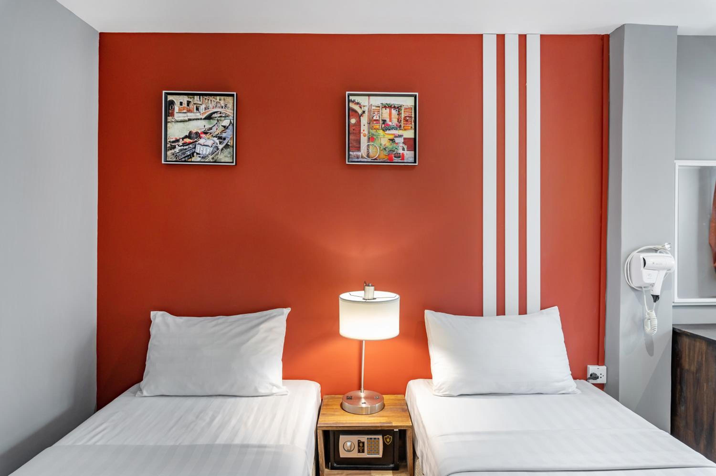 Superior Twin Room photo 3