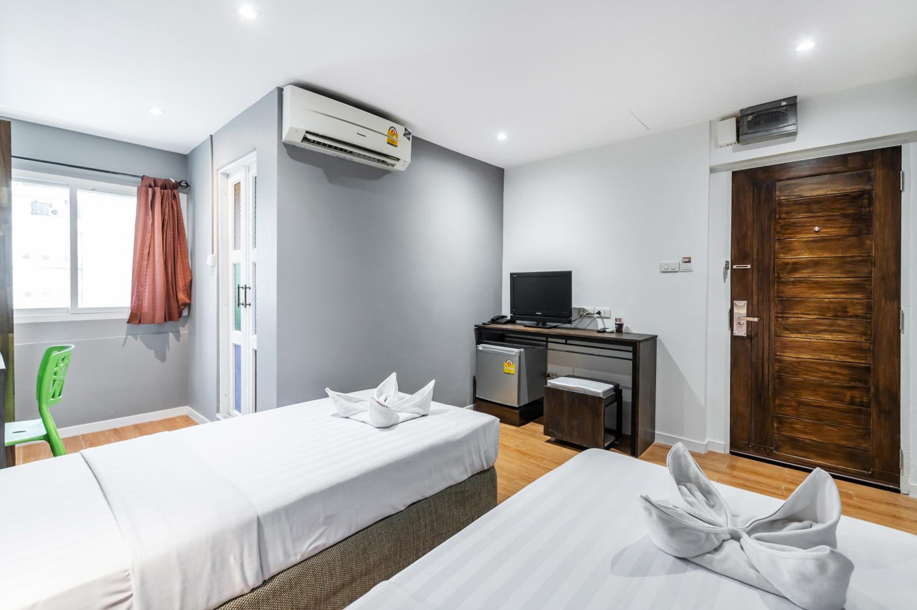 Superior Twin Room photo 2