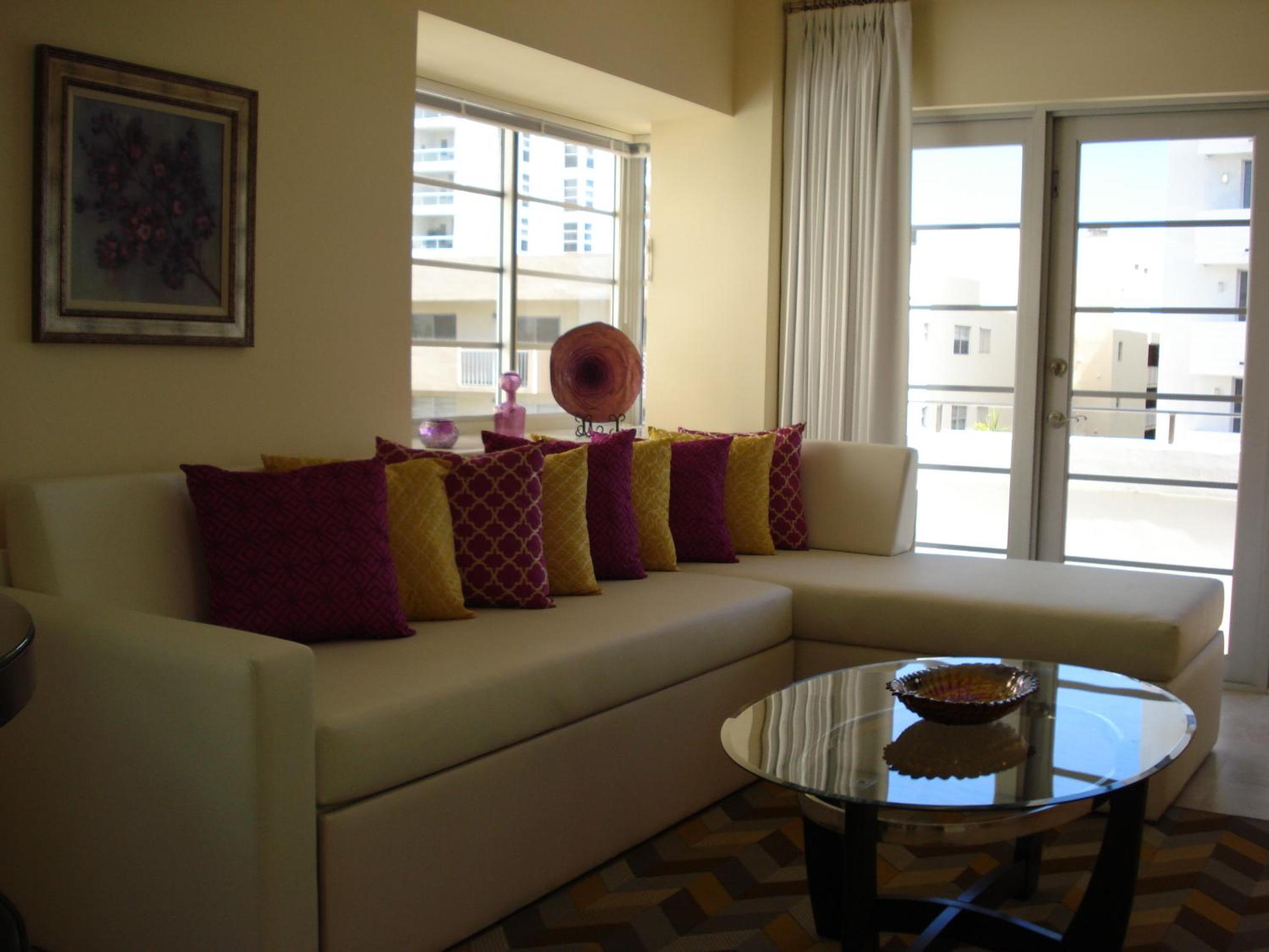 Executive Studio
