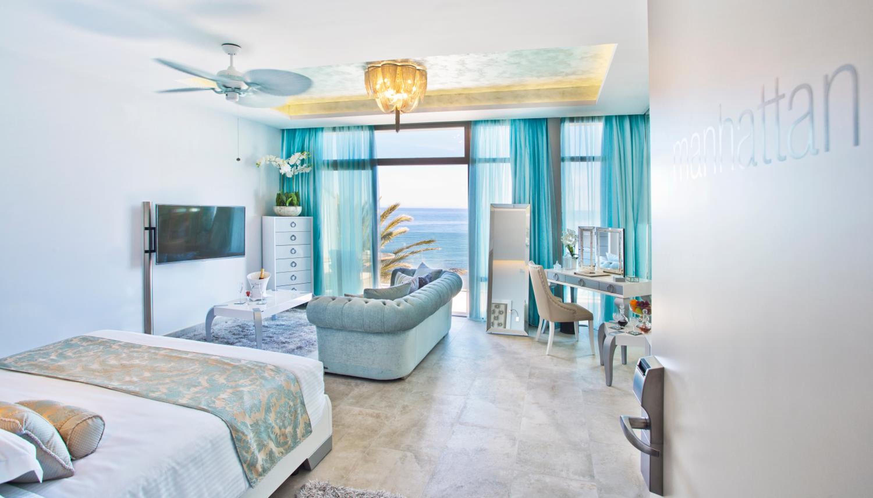 Suite Deluxe con vista al mar Suite Deluxe con vista al mar