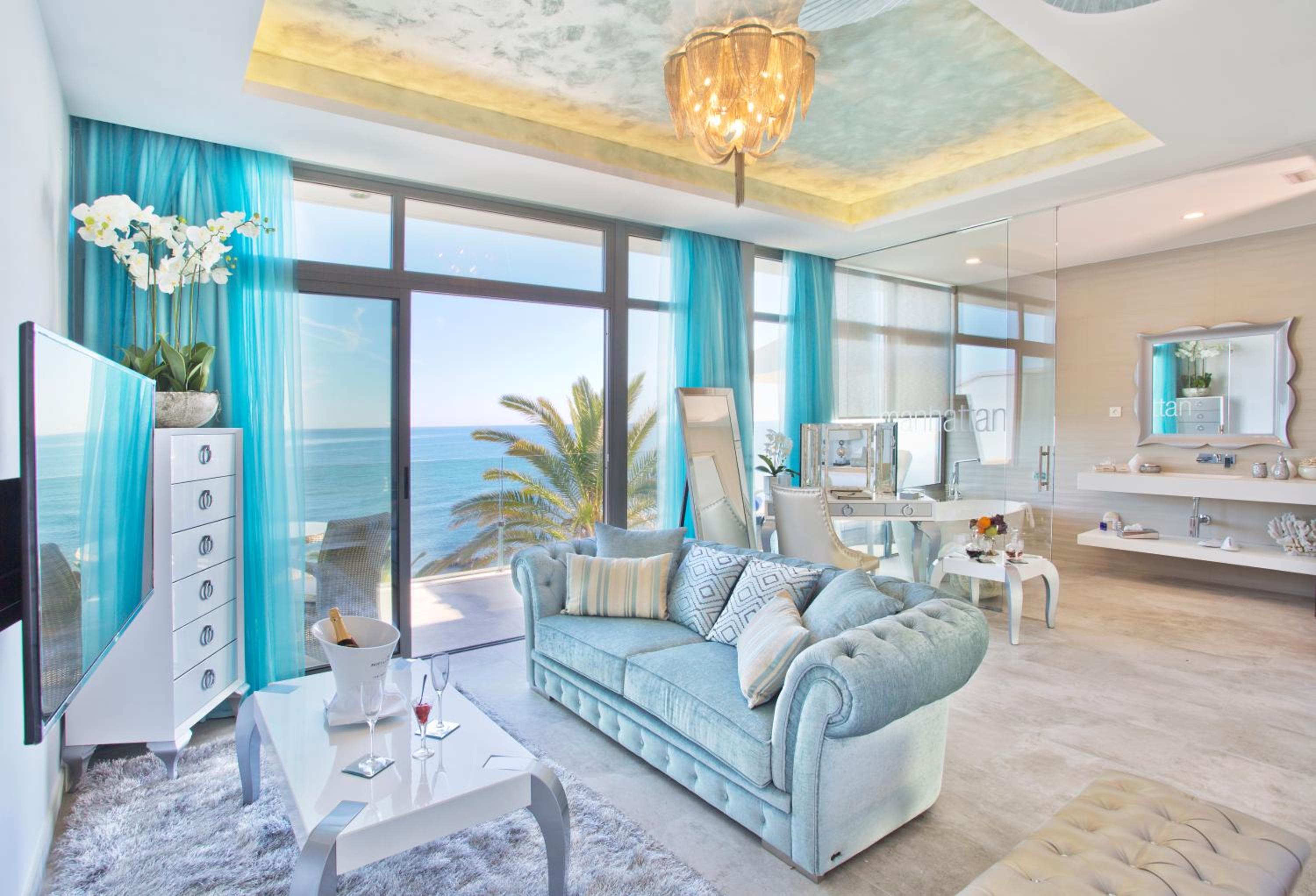 Suite Deluxe con vista al mar Suite Deluxe con vista al mar