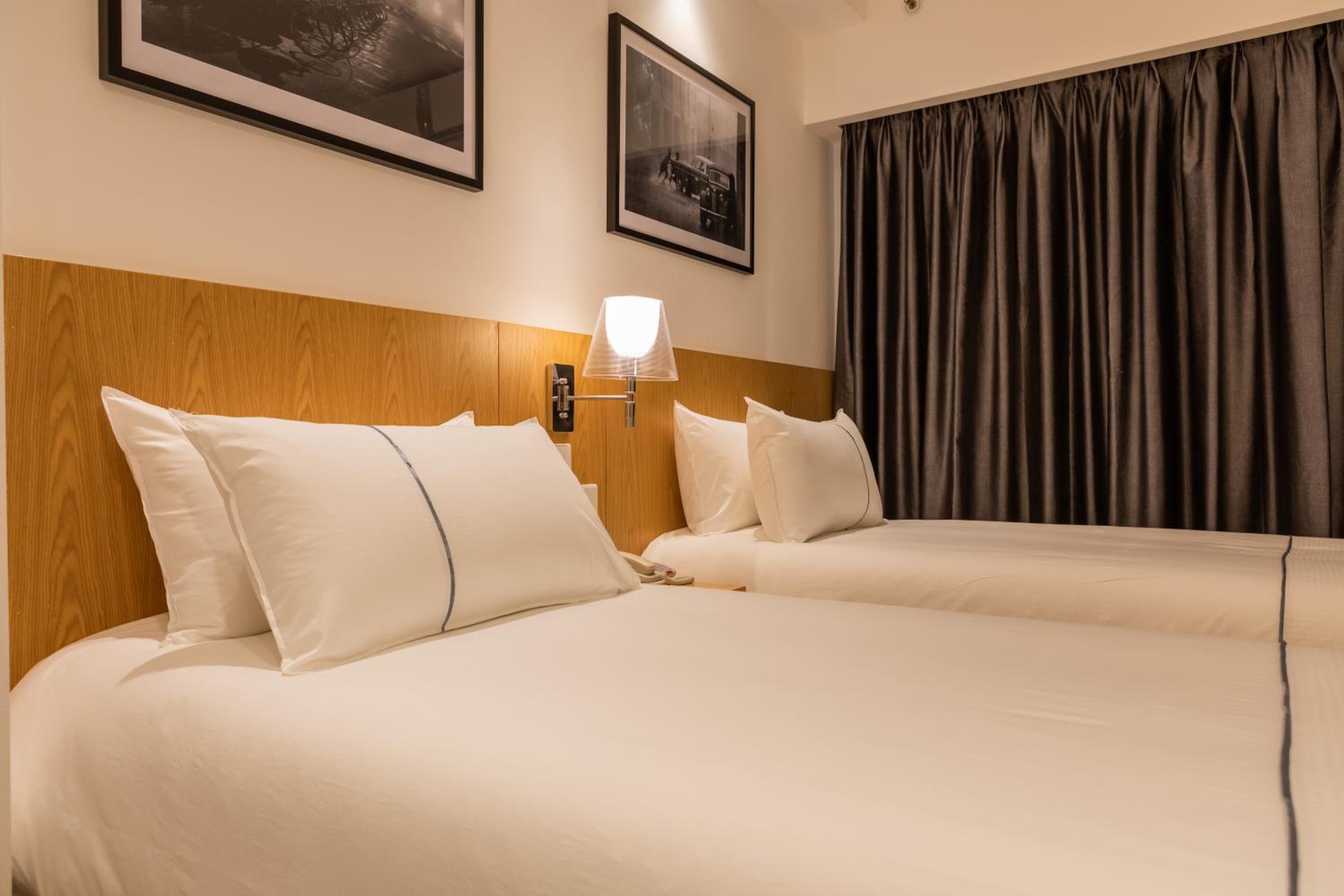 Double Room - Photo 7