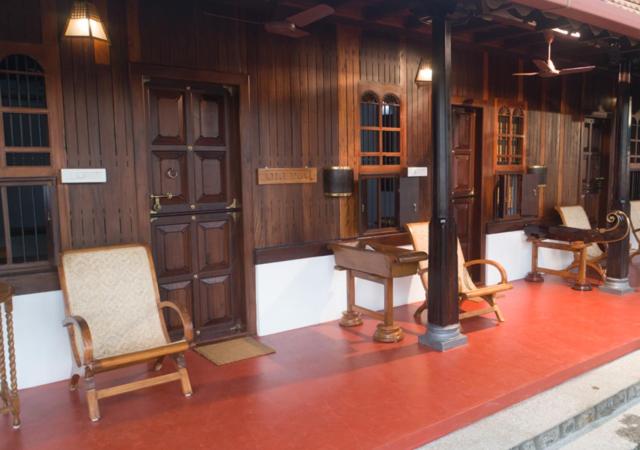 Deluxe Double Or Twin Room With River View photo 2