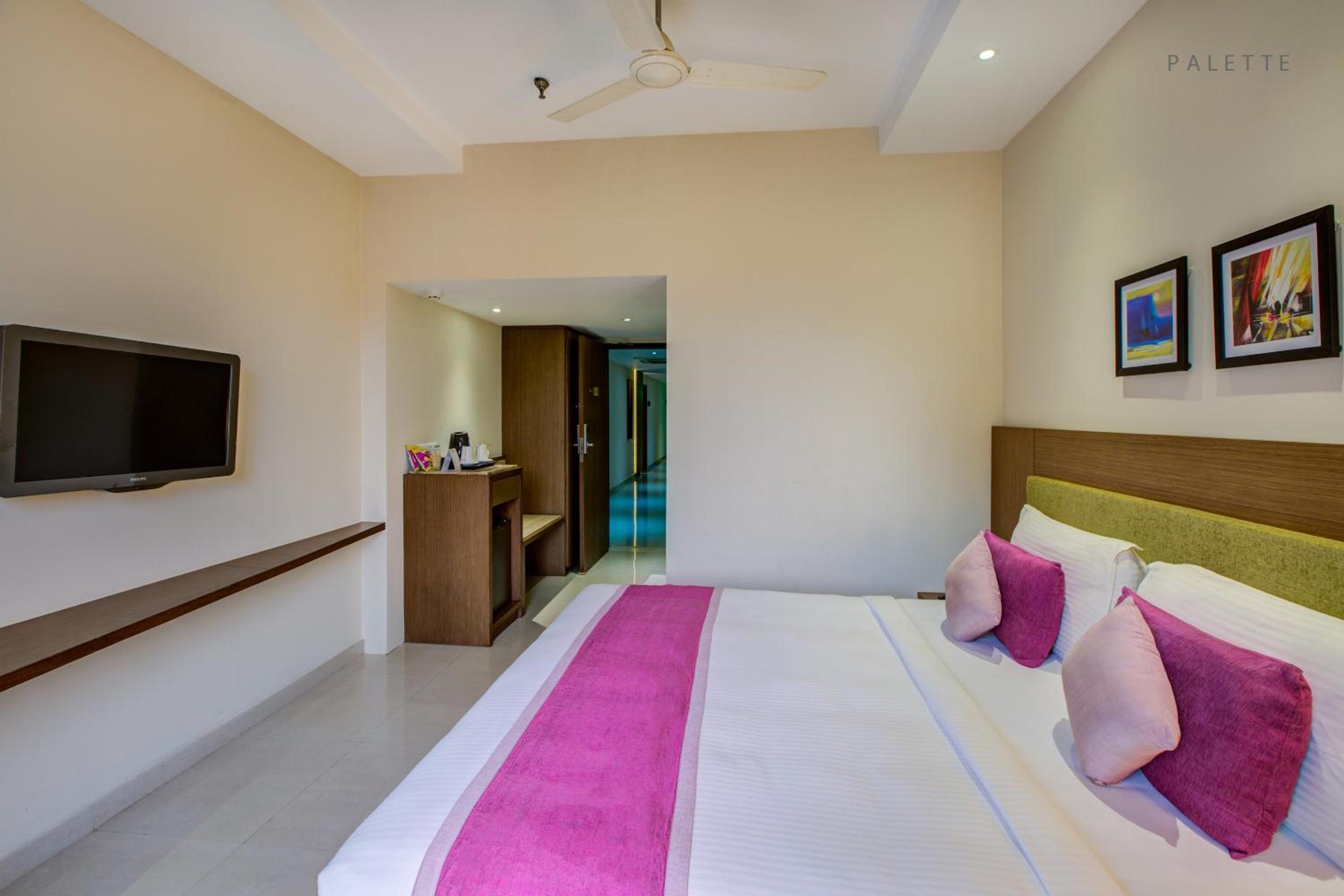 Standard Double Room with Fan photo 2