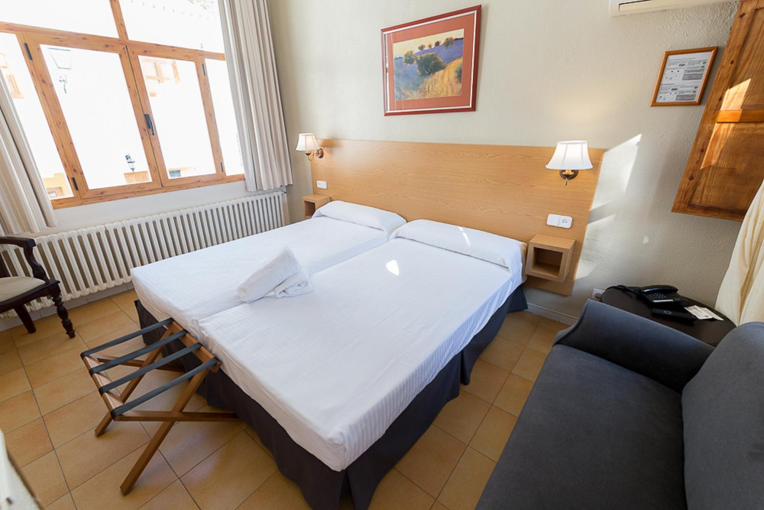 Habitación Doble con Terraza (2 Adultos)
