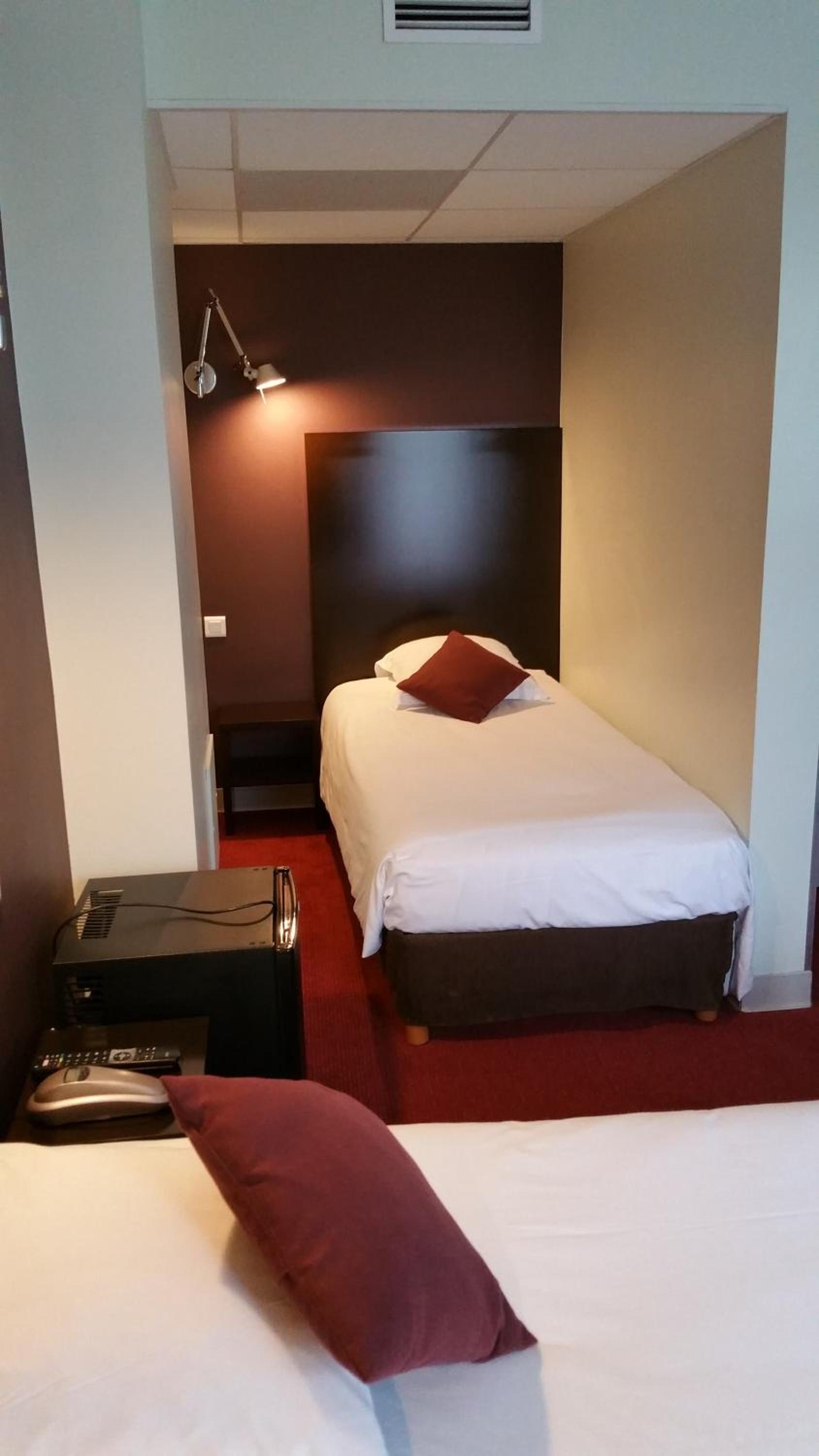 Triple Room  "Superior" Canal side - Photo 1