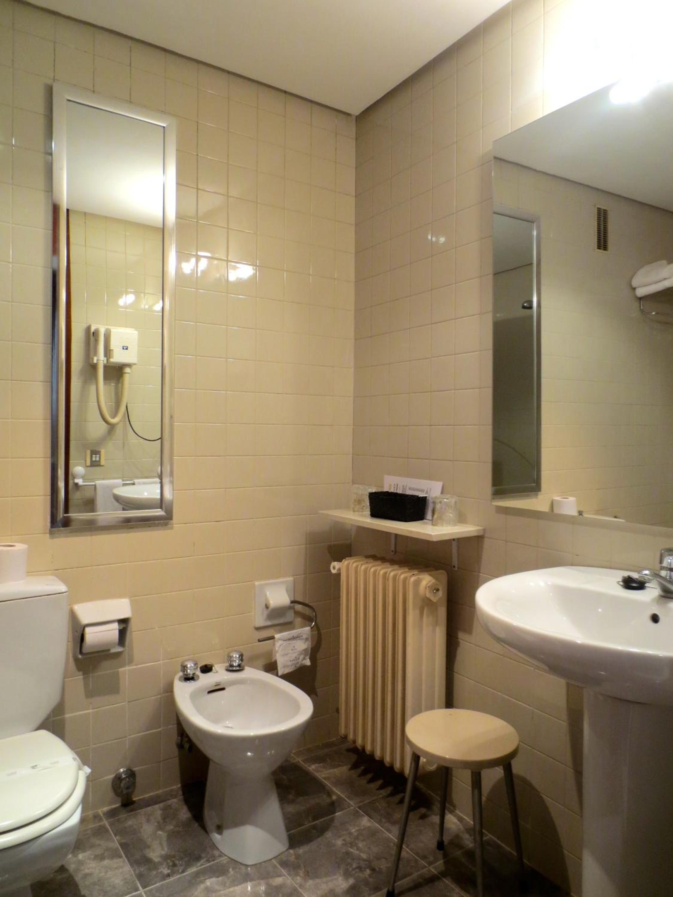 Double or Twin Room with Terrace photo 2