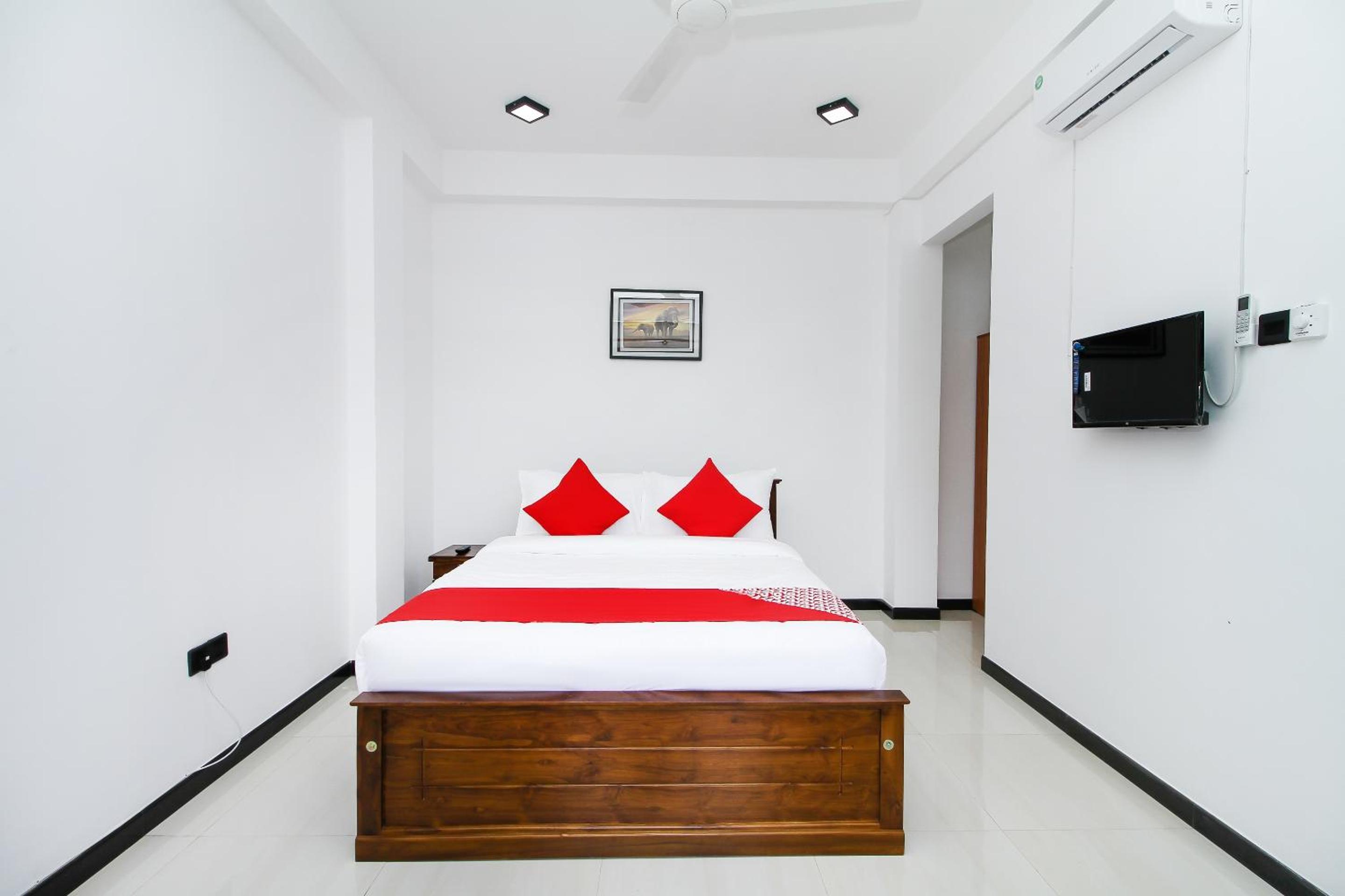 Deluxe Double Room photo 3