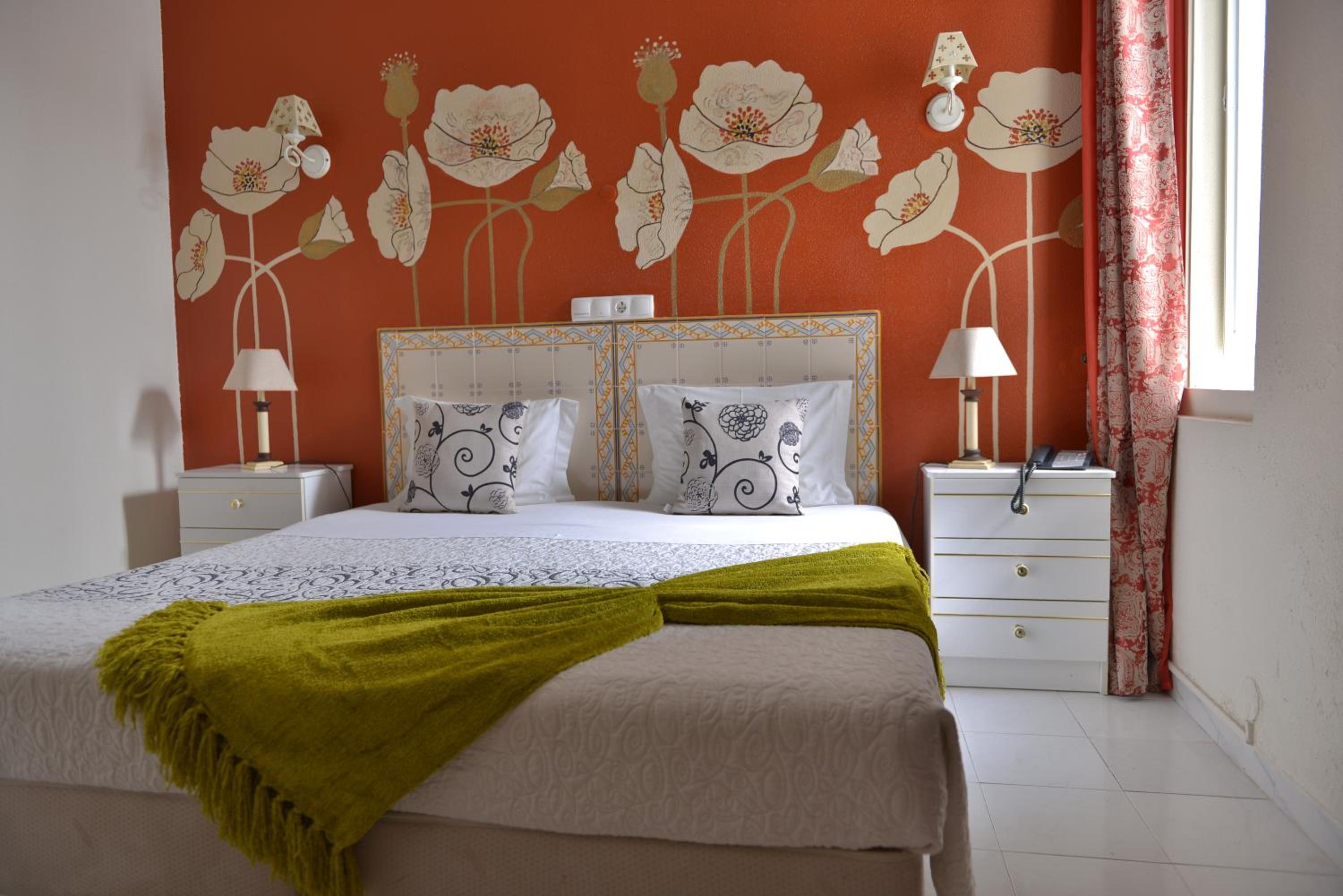 Double or Twin Room - Photo 2