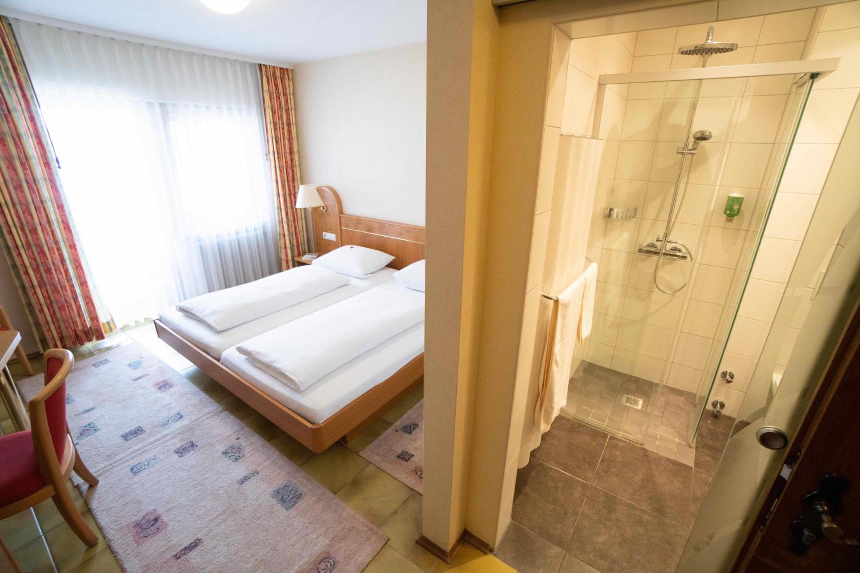 Double Room - Photo 1