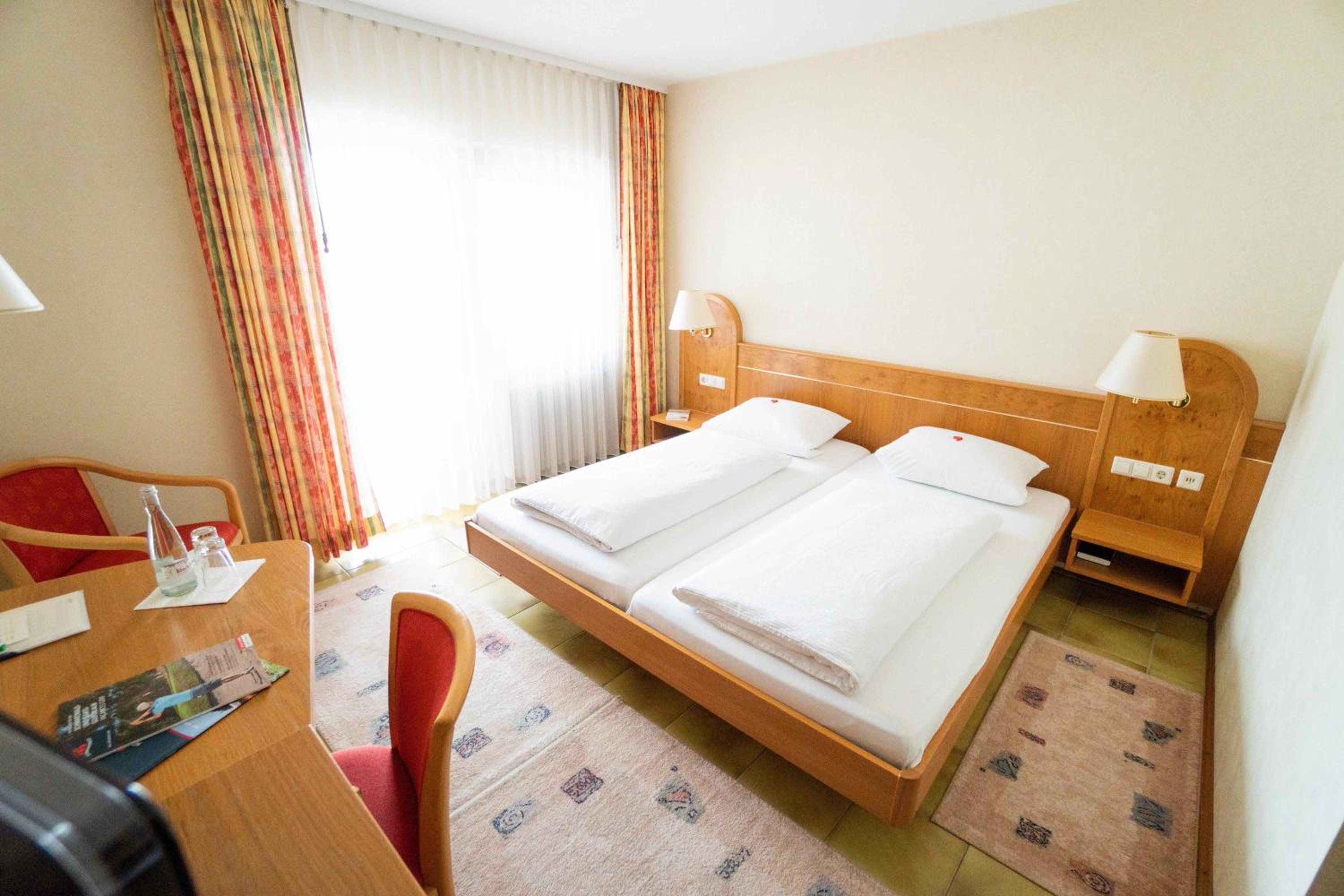 Double Room - Photo 2