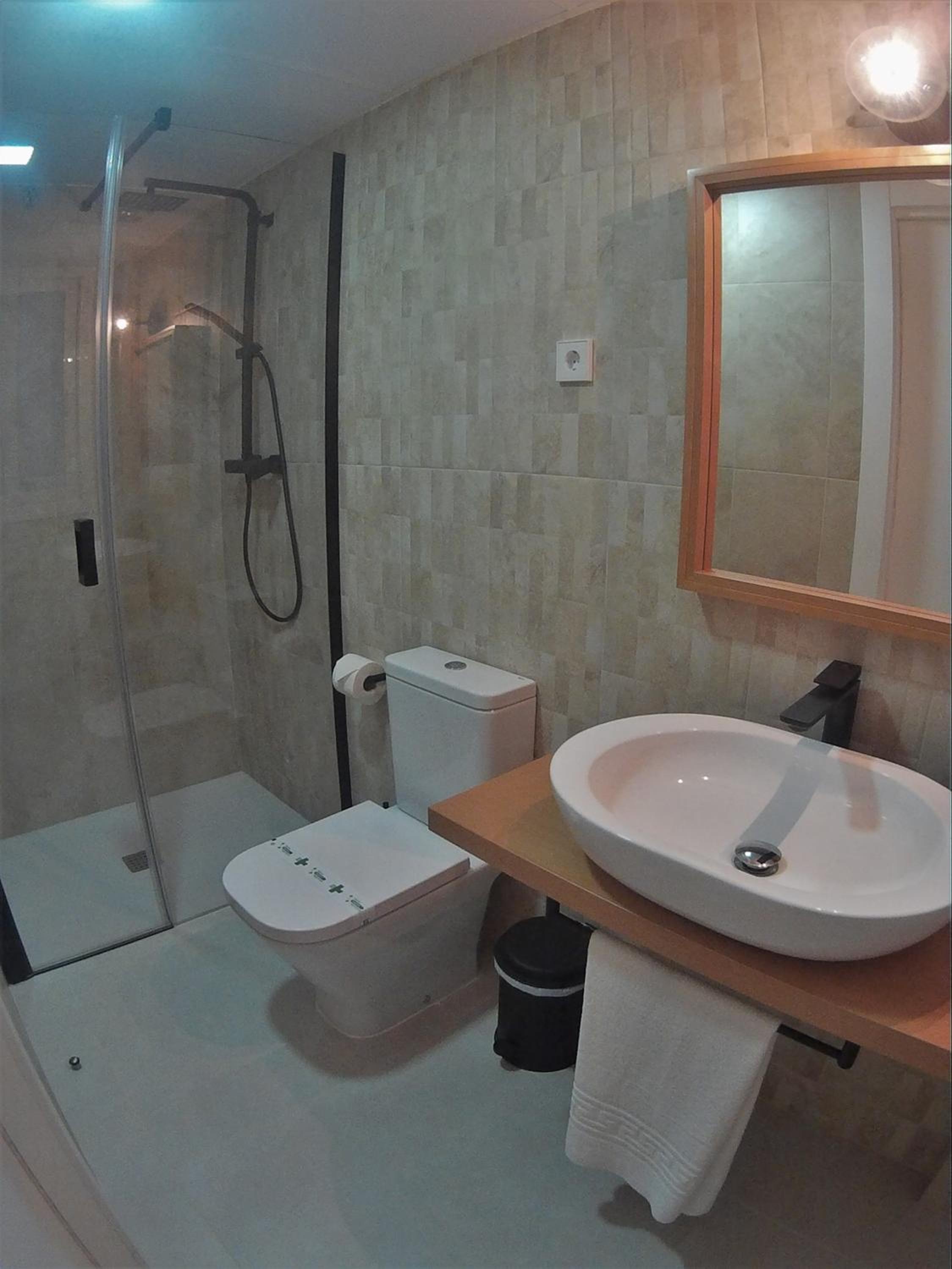 Single Room photo 2