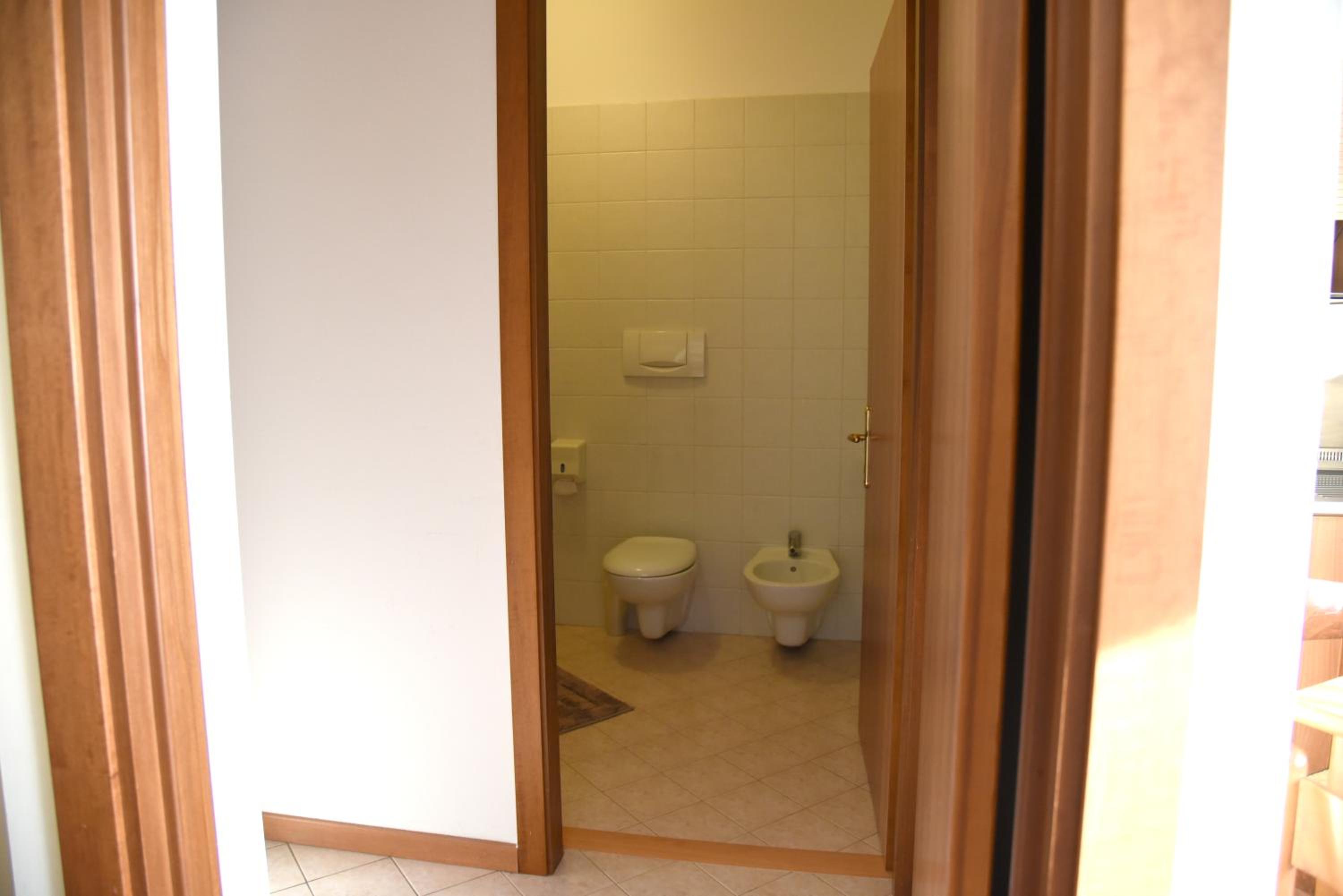 Studio (3 Adults) photo 3