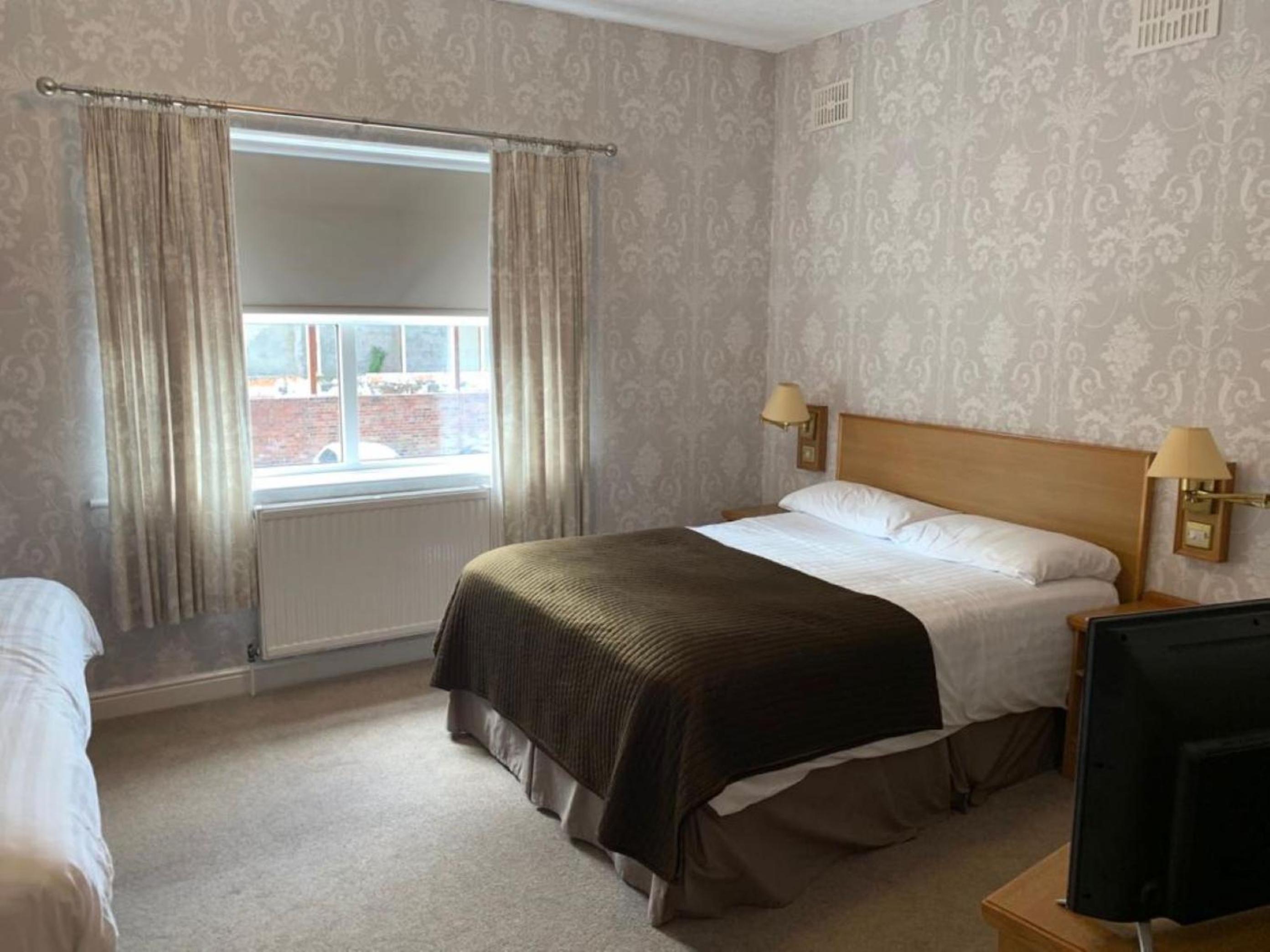 Superior Quadruple Room - Photo 1
