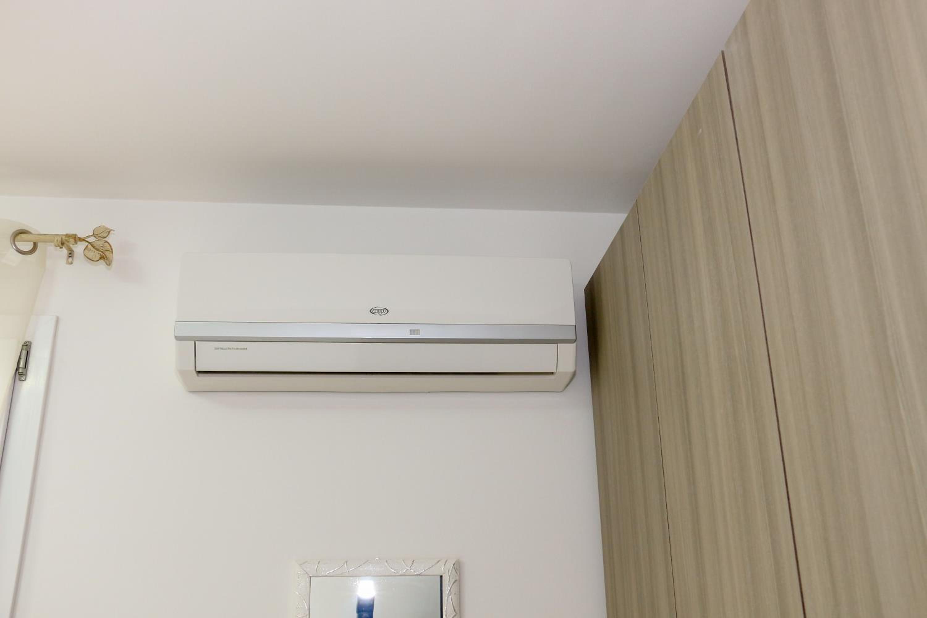Double or Twin Room with Balcony photo 2