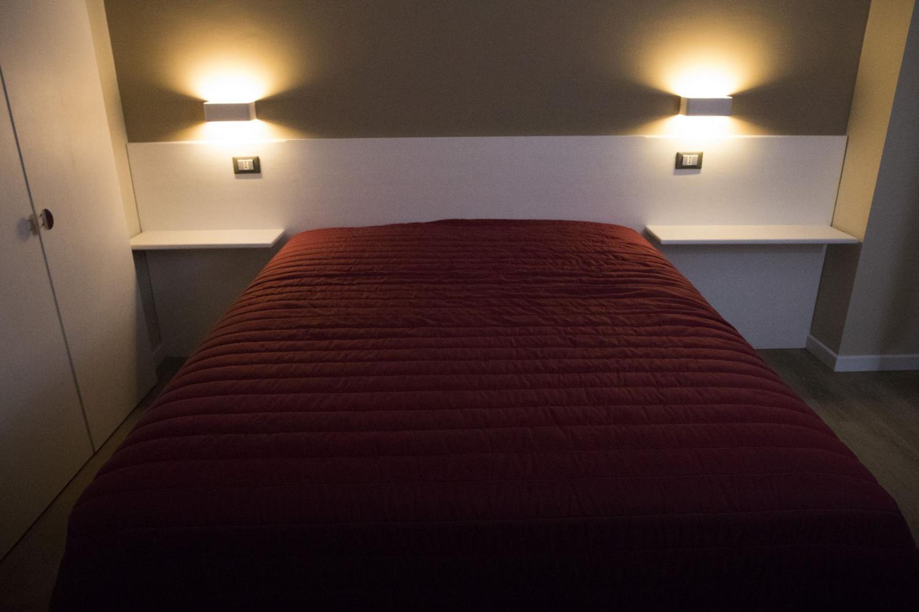 Double Room with Private Bathroom - Photo 1