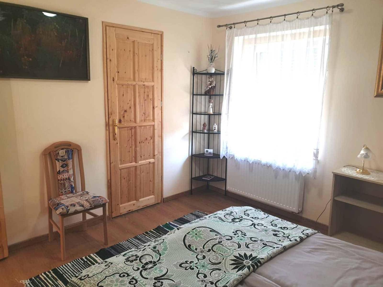Apartment photo 2