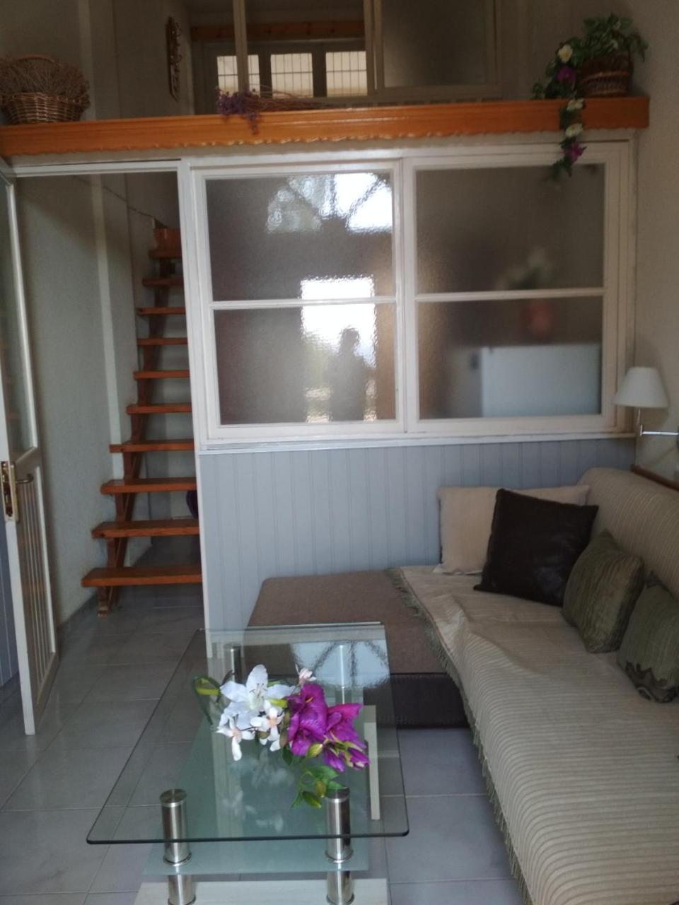 Maisonette photo 1