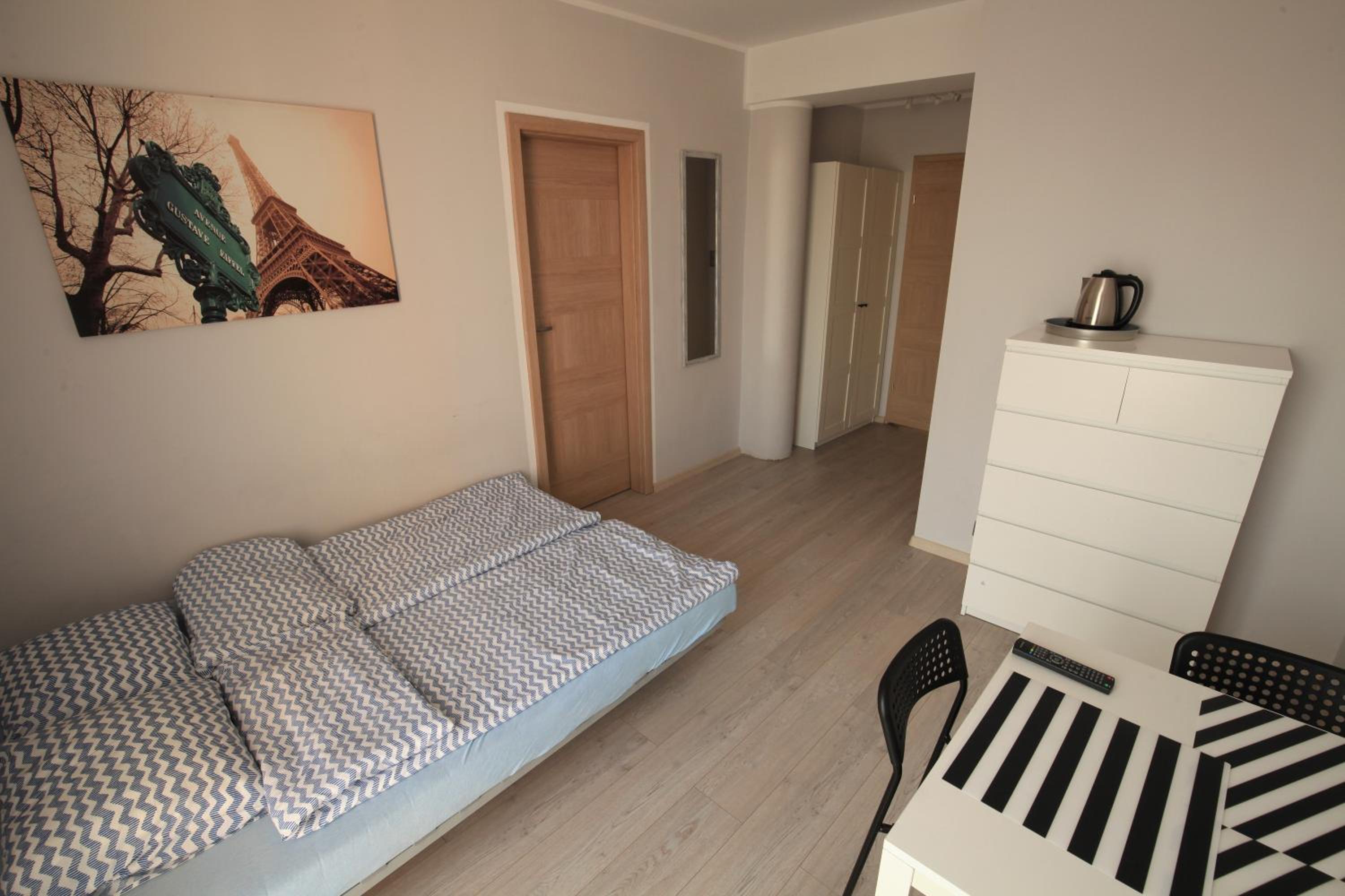 Apartment photo 2
